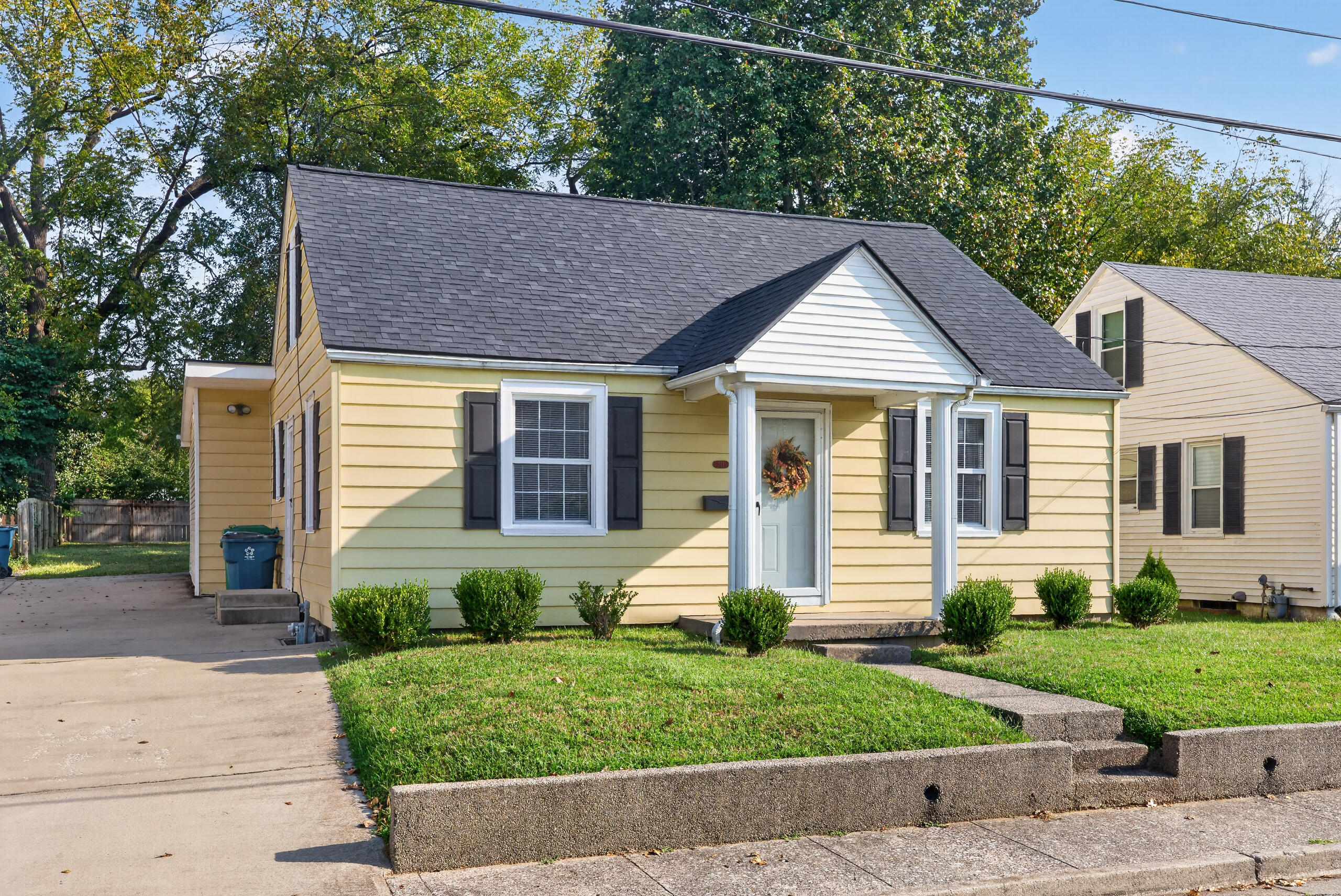 511 E Walnut Street Property Photo 2