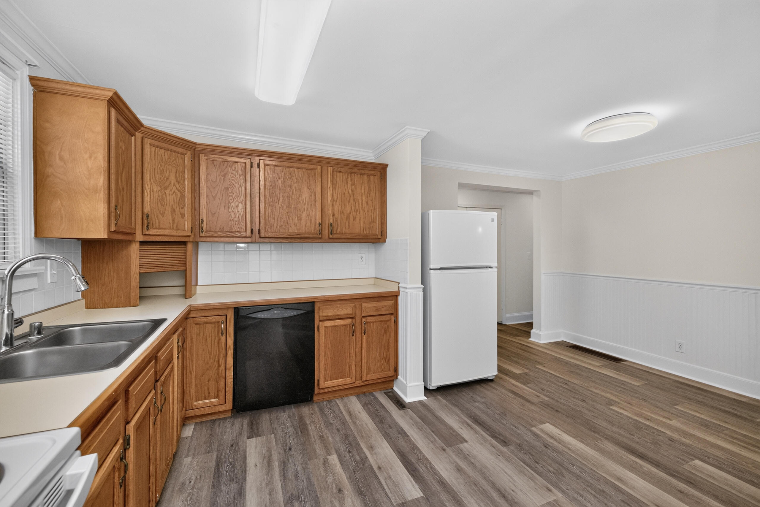 511 E Walnut Street Property Photo 10