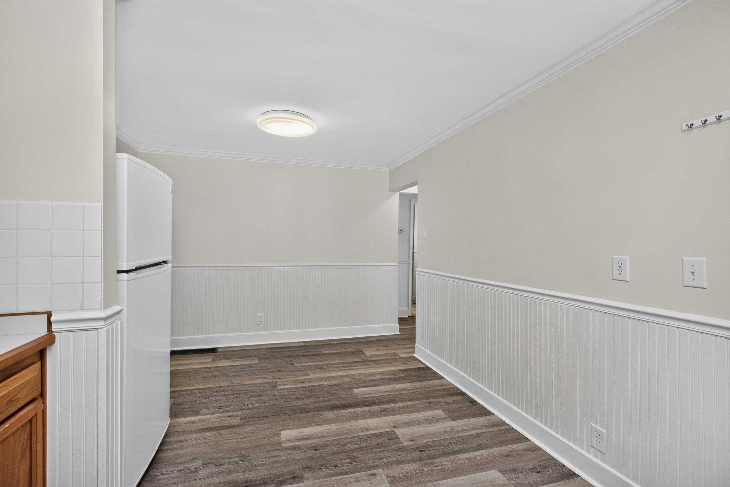 511 E Walnut Street Property Photo 12