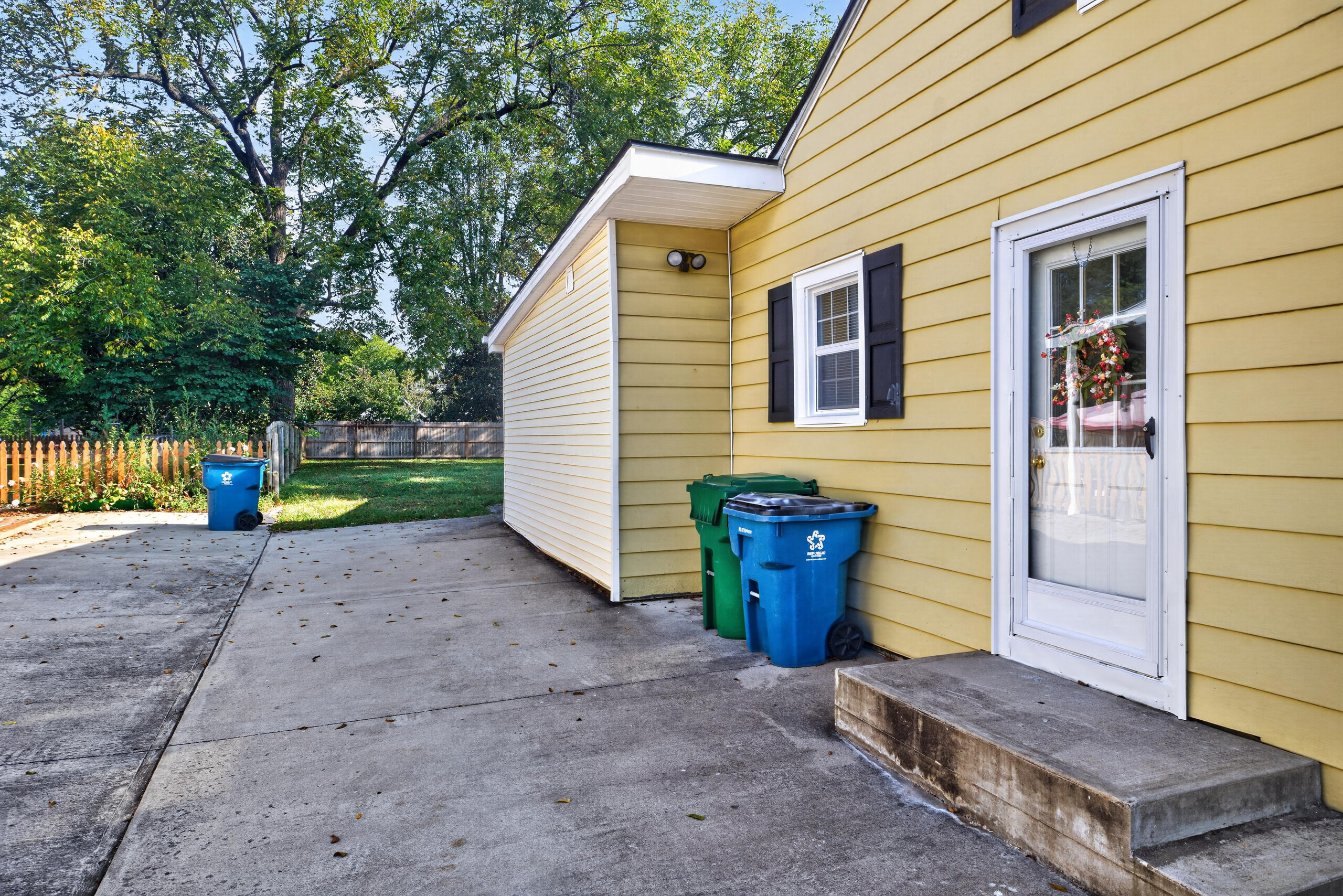 511 E Walnut Street Property Photo 28