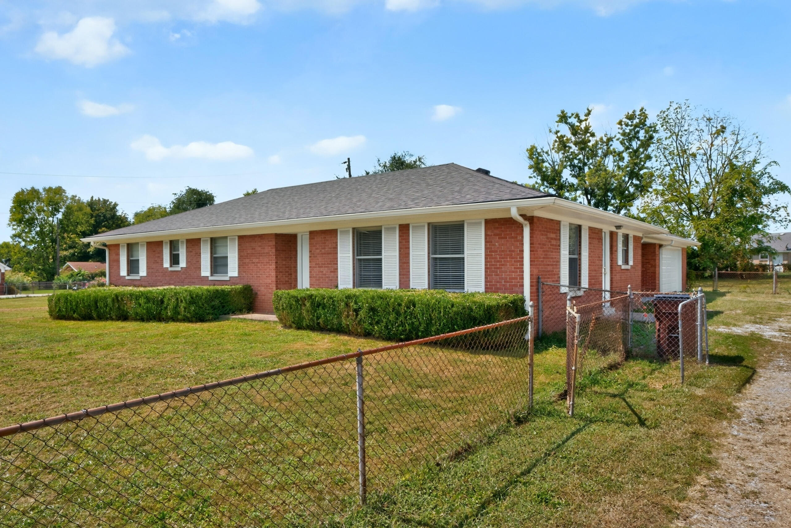 1321 Shun Pike Property Photo 2
