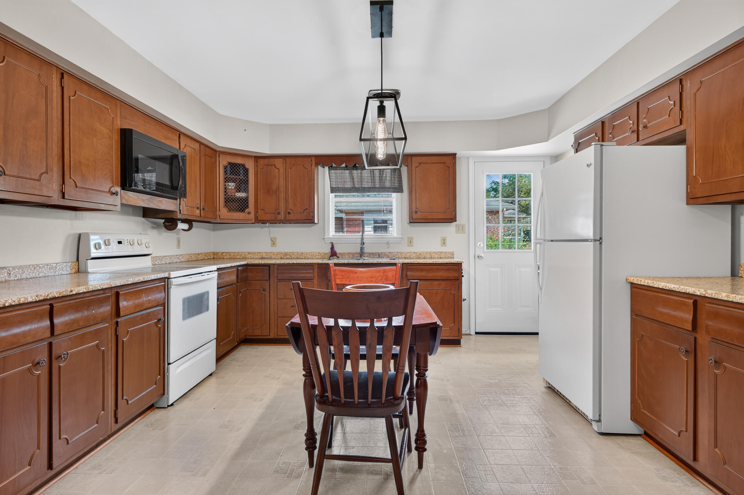 1321 Shun Pike Property Photo 10