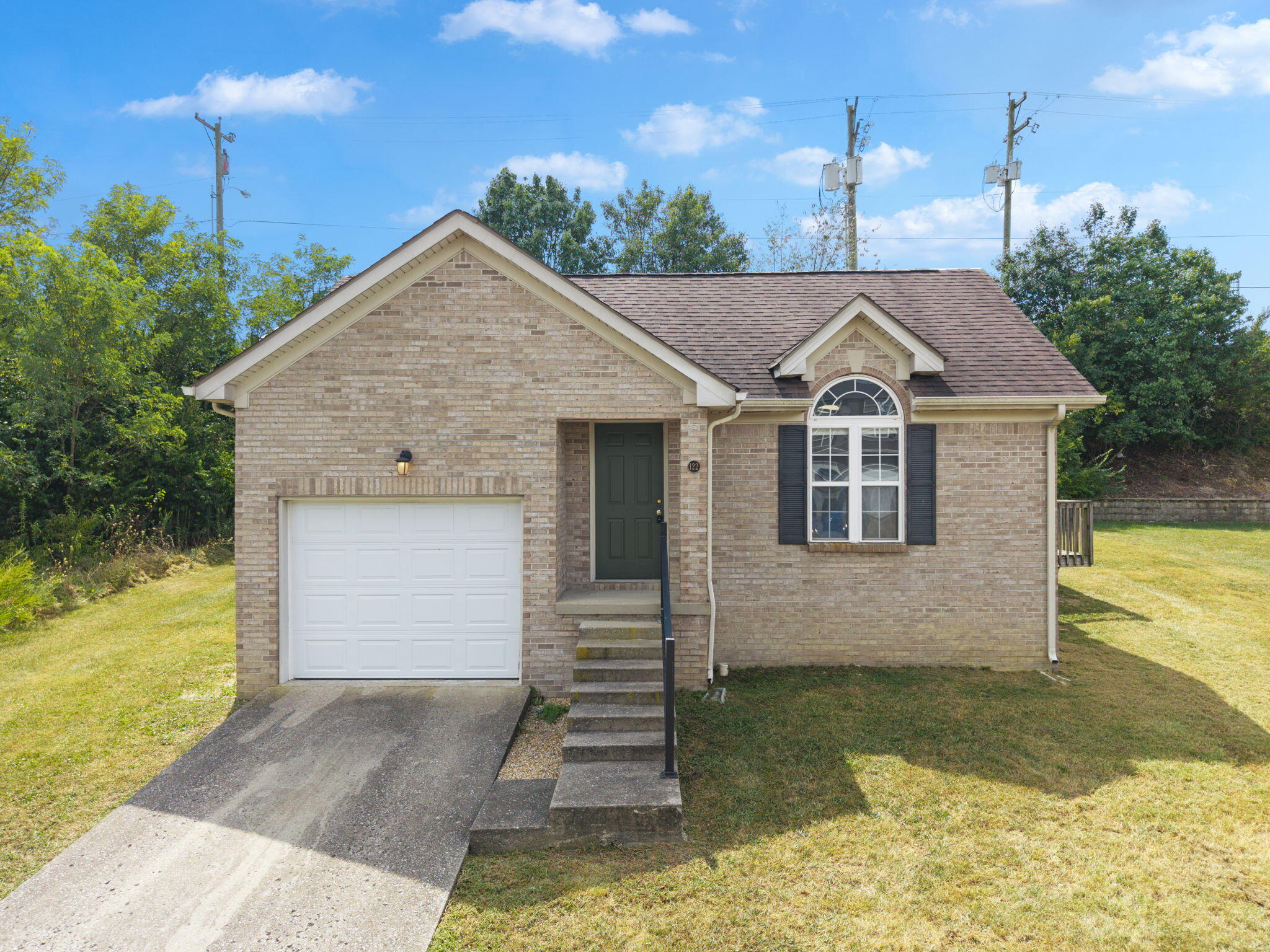 122 Fox Harbor Drive Property Photo 4