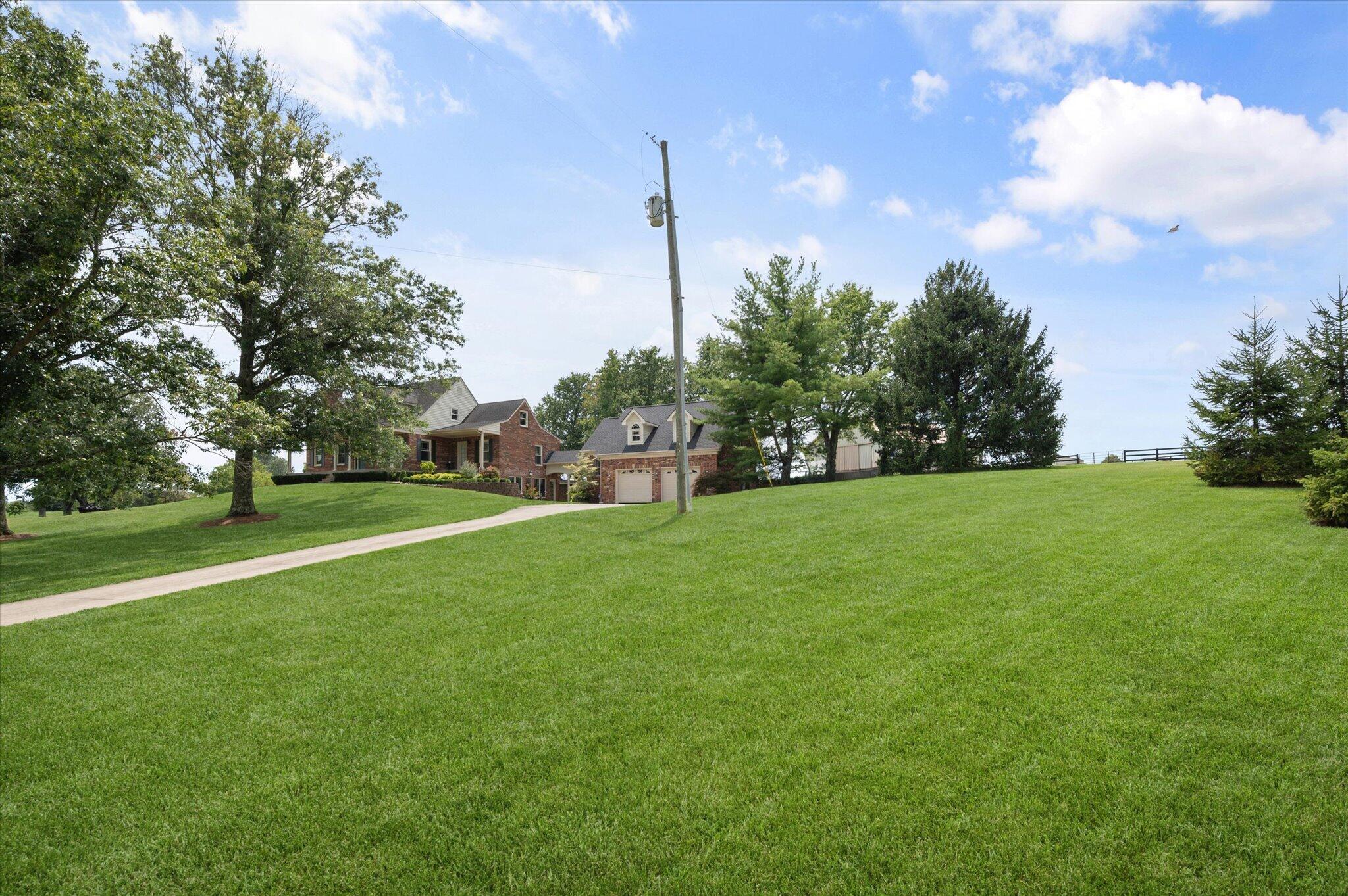 801 Hannah Road Property Photo 7