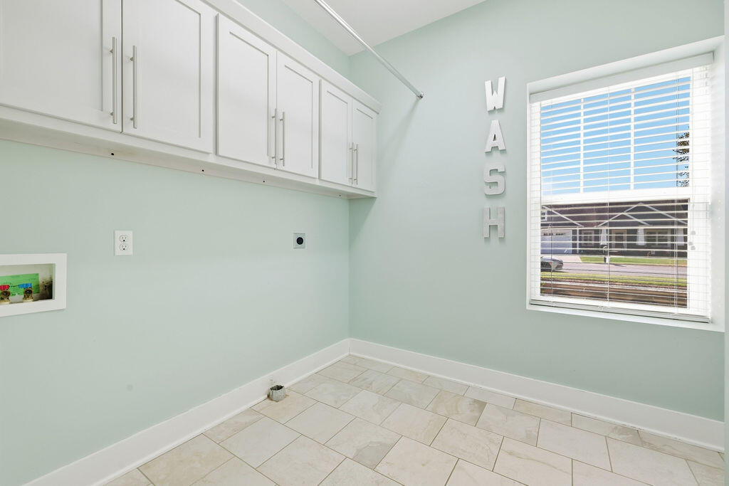 2250 Hal Drive Property Photo 23