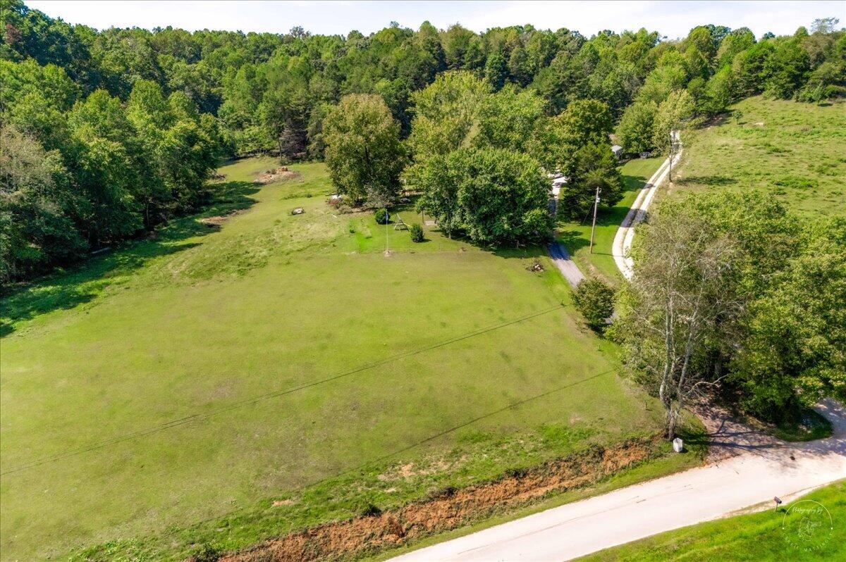 1889 Pond Lick Road Property Photo 2