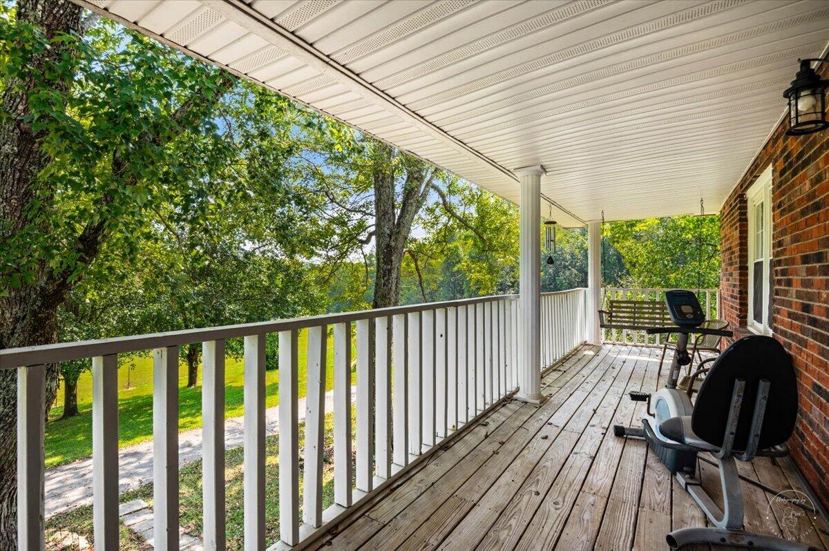 1889 Pond Lick Road Property Photo 20