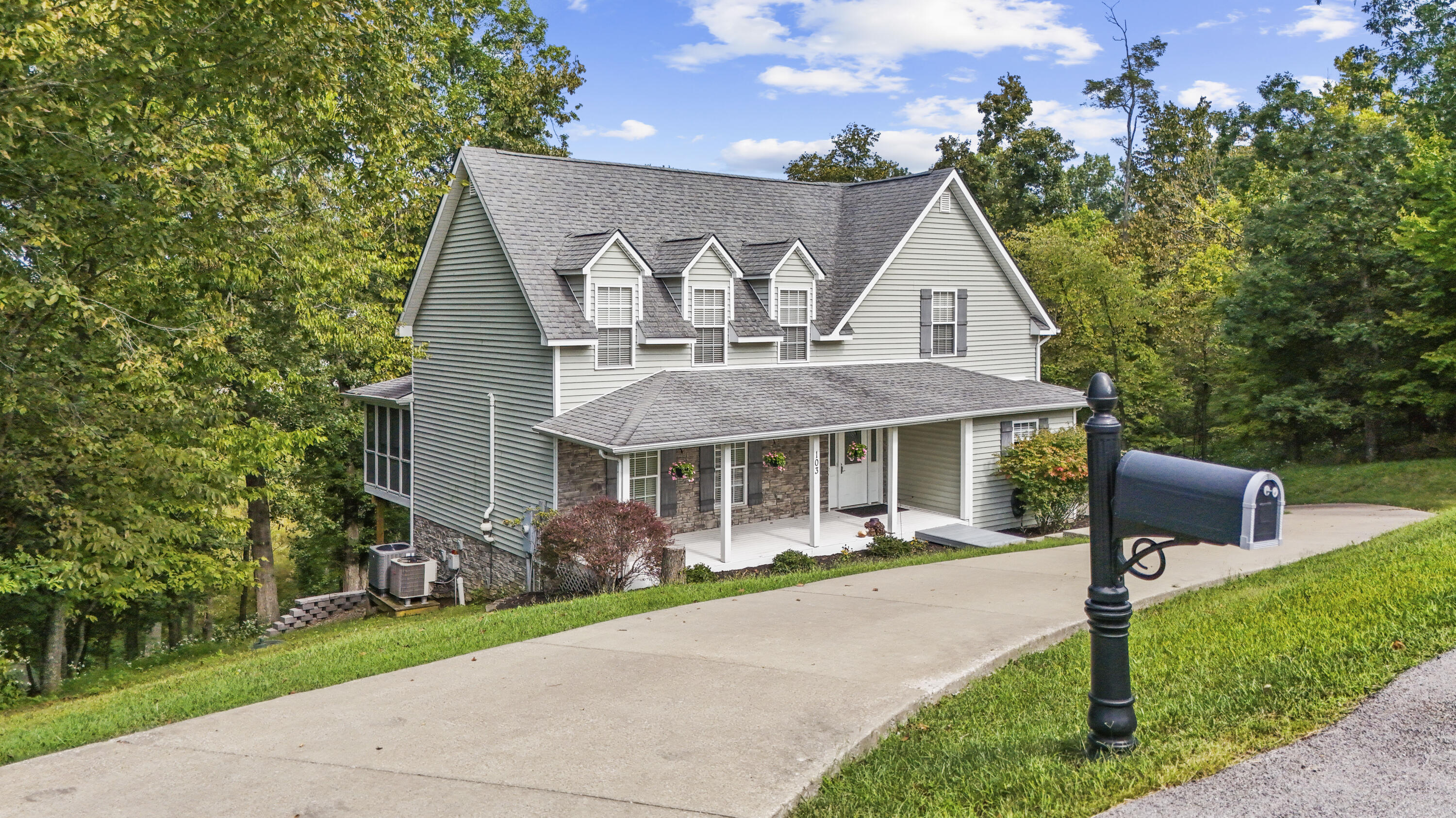 103 Brant Court Property Photo 3