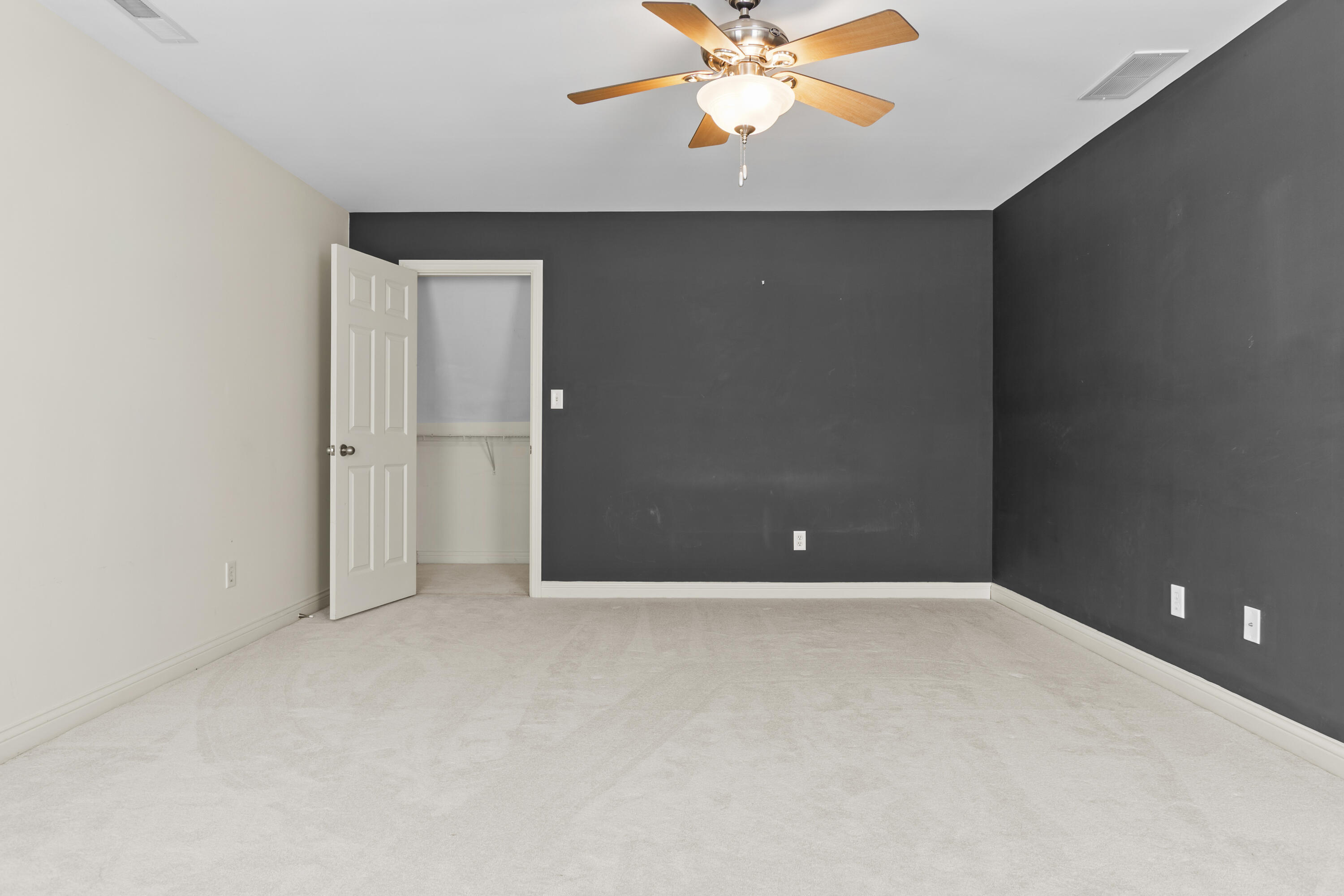 103 Brant Court Property Photo 28