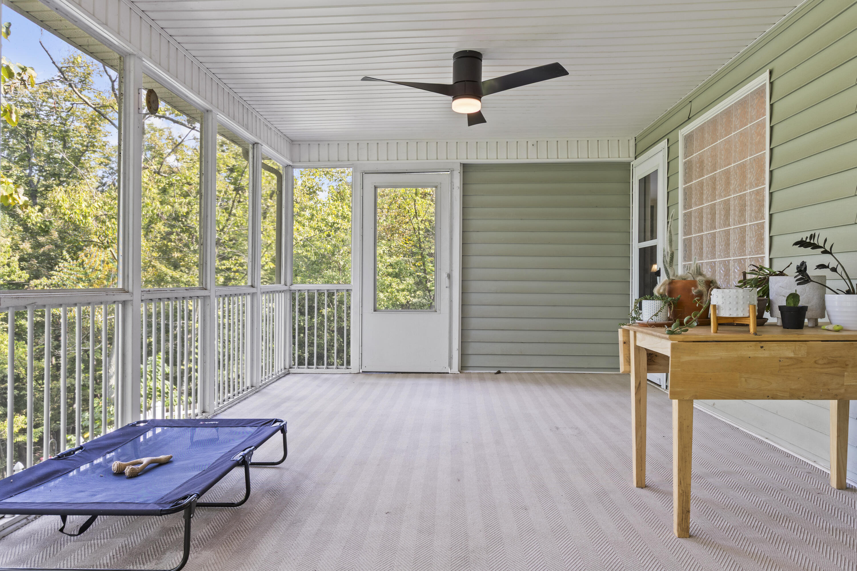 103 Brant Court Property Photo 38