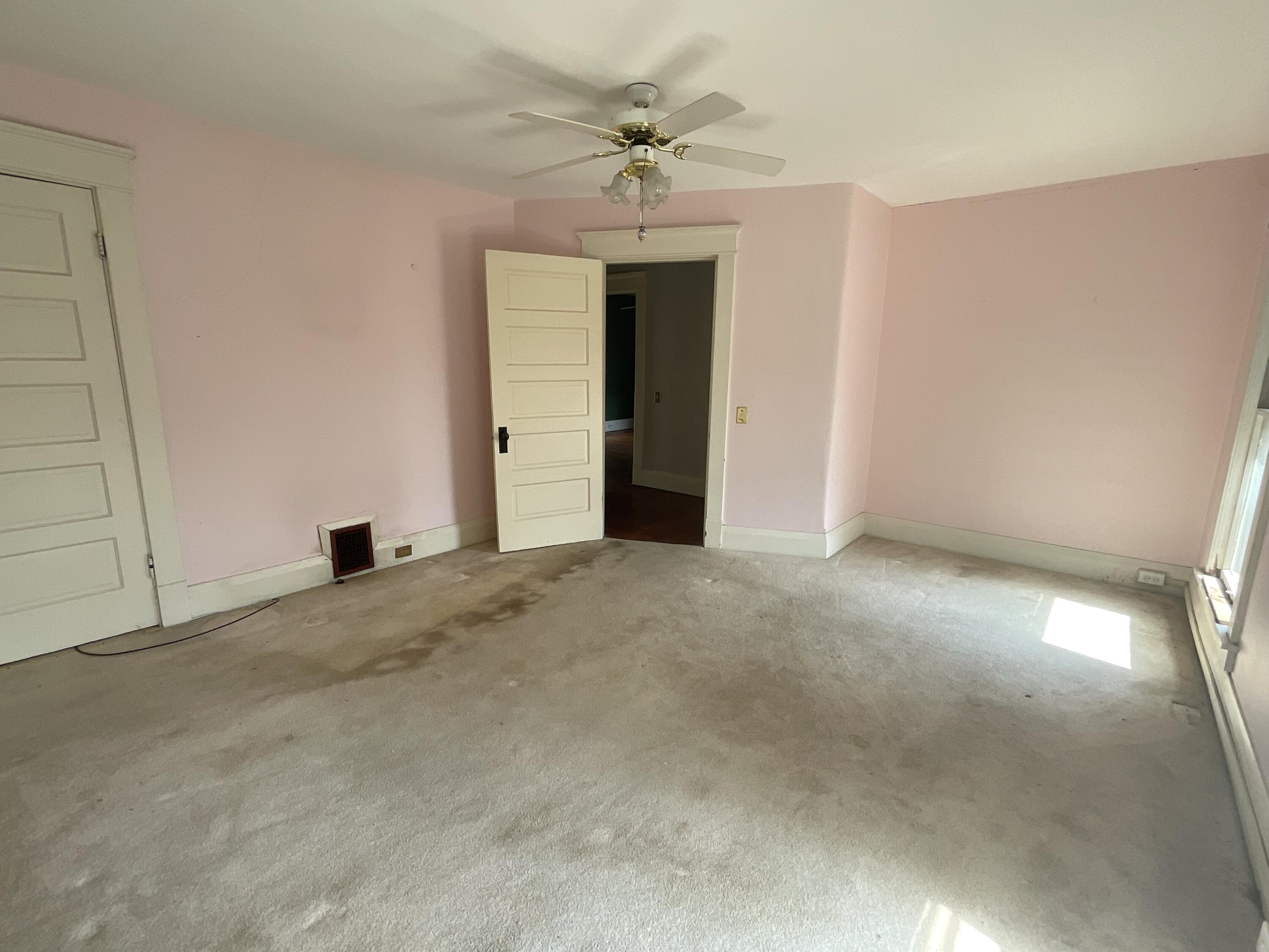 30 Samuels Avenue Property Photo 28