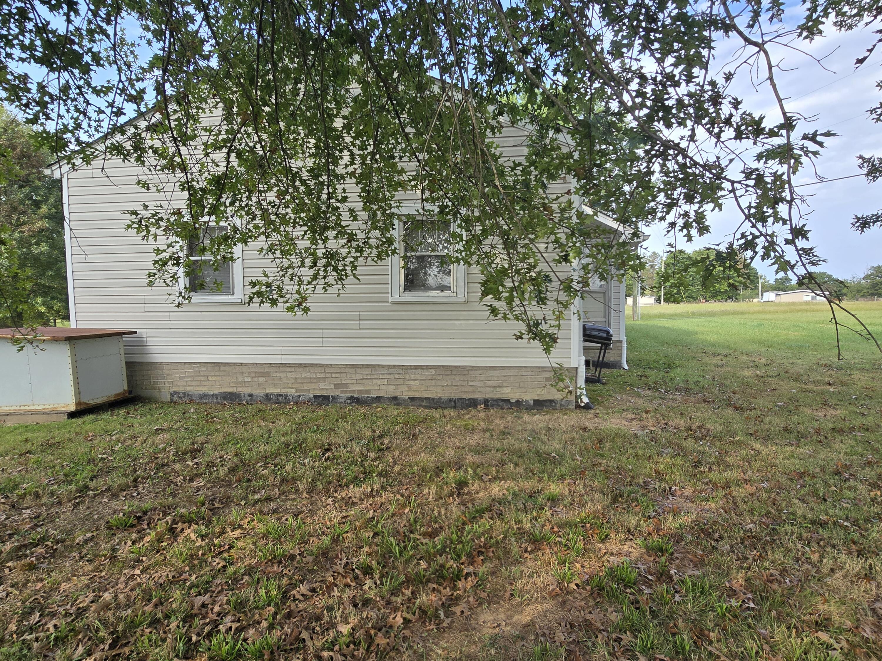 1592 Flat Lick Road Property Photo 5