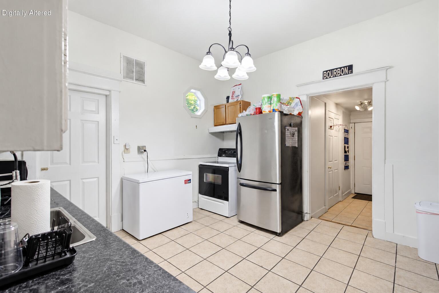 247 Kentucky Avenue Property Photo 8