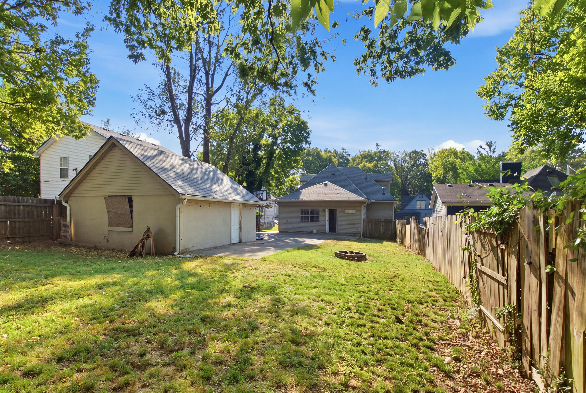 247 Kentucky Avenue Property Photo 18