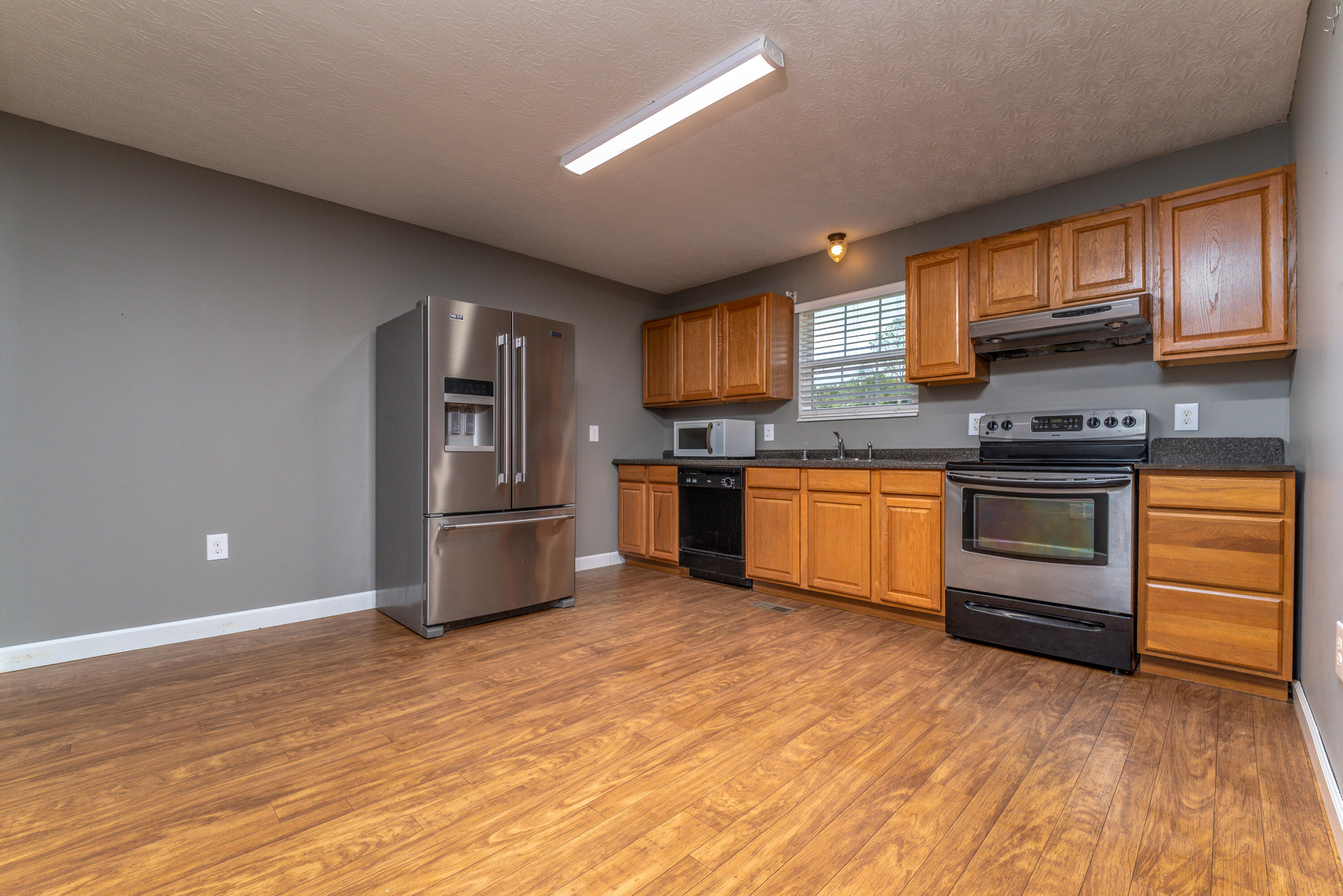 211 Ridgeway Drive Property Photo 14