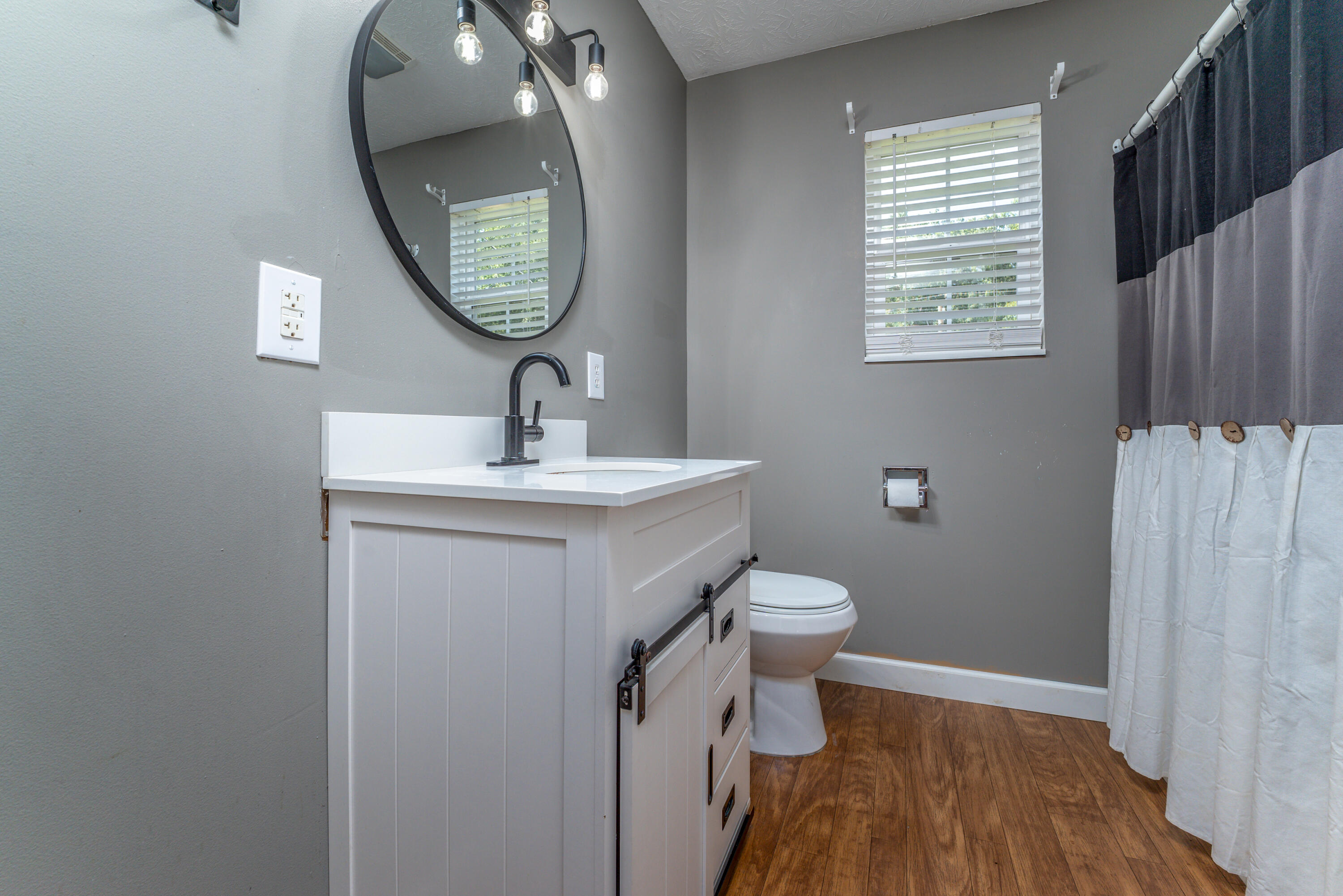 211 Ridgeway Drive Property Photo 17