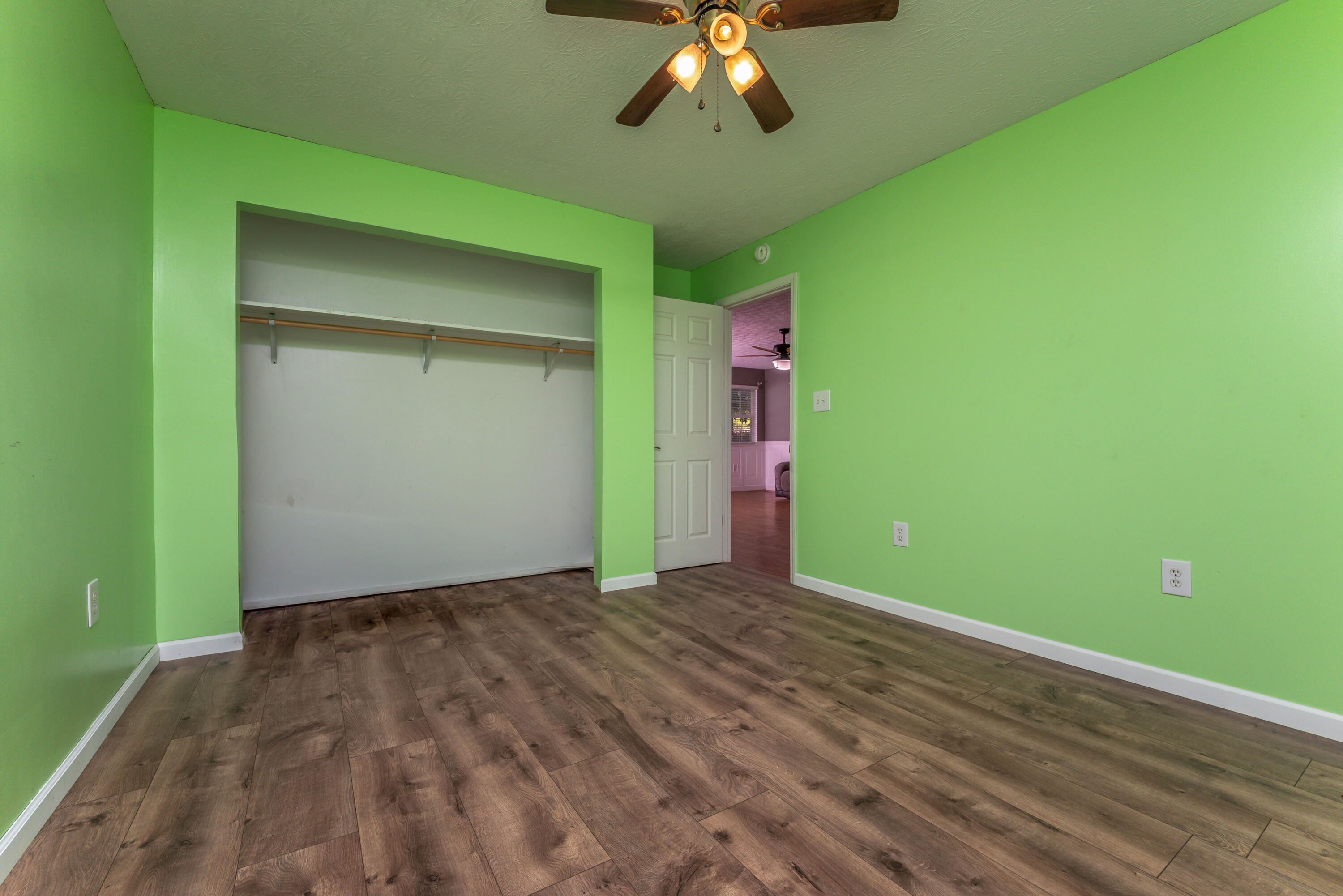 211 Ridgeway Drive Property Photo 23