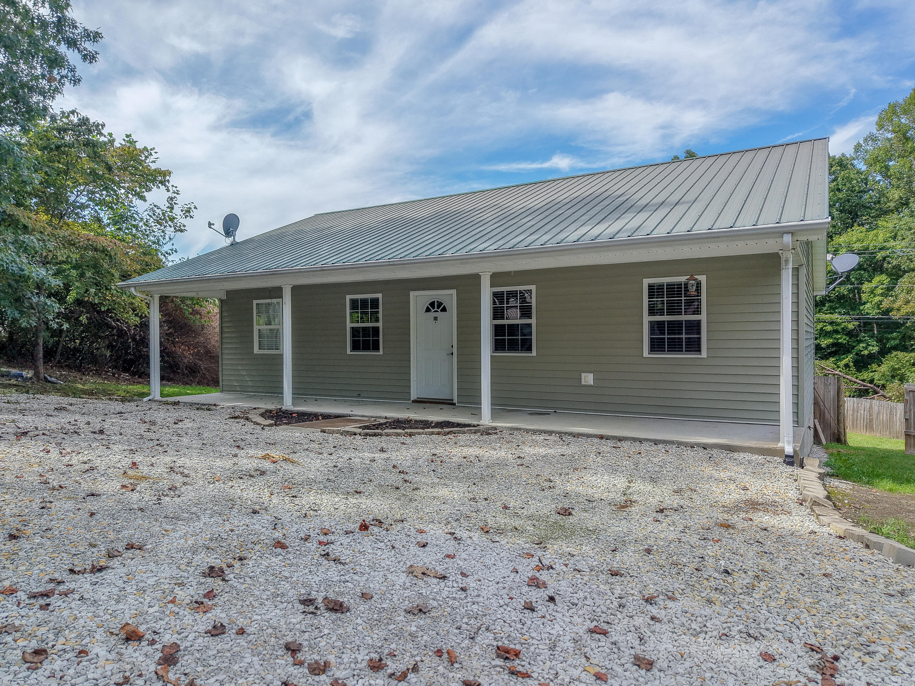 211 Ridgeway Drive Property Photo 26