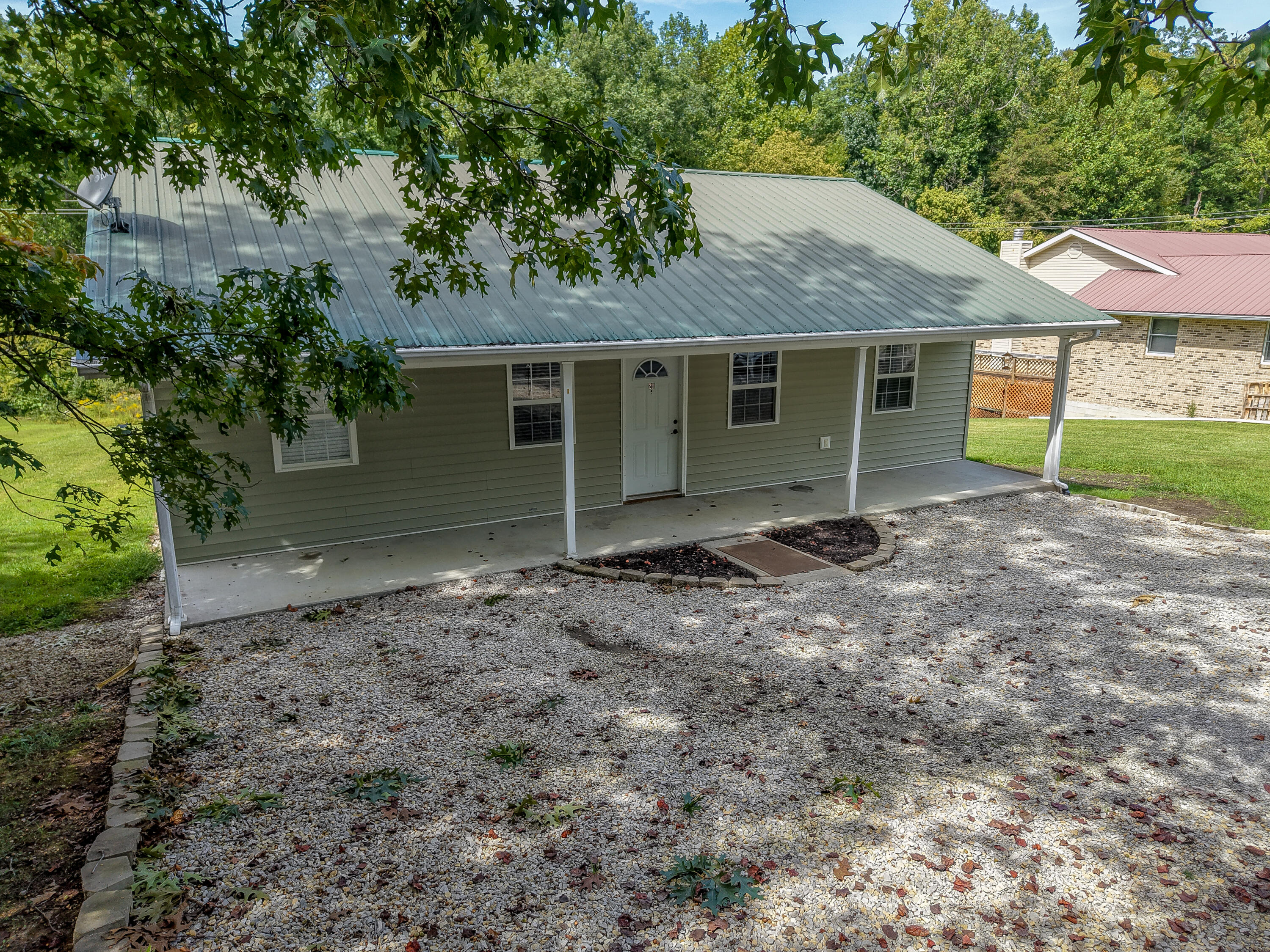 211 Ridgeway Drive Property Photo 34