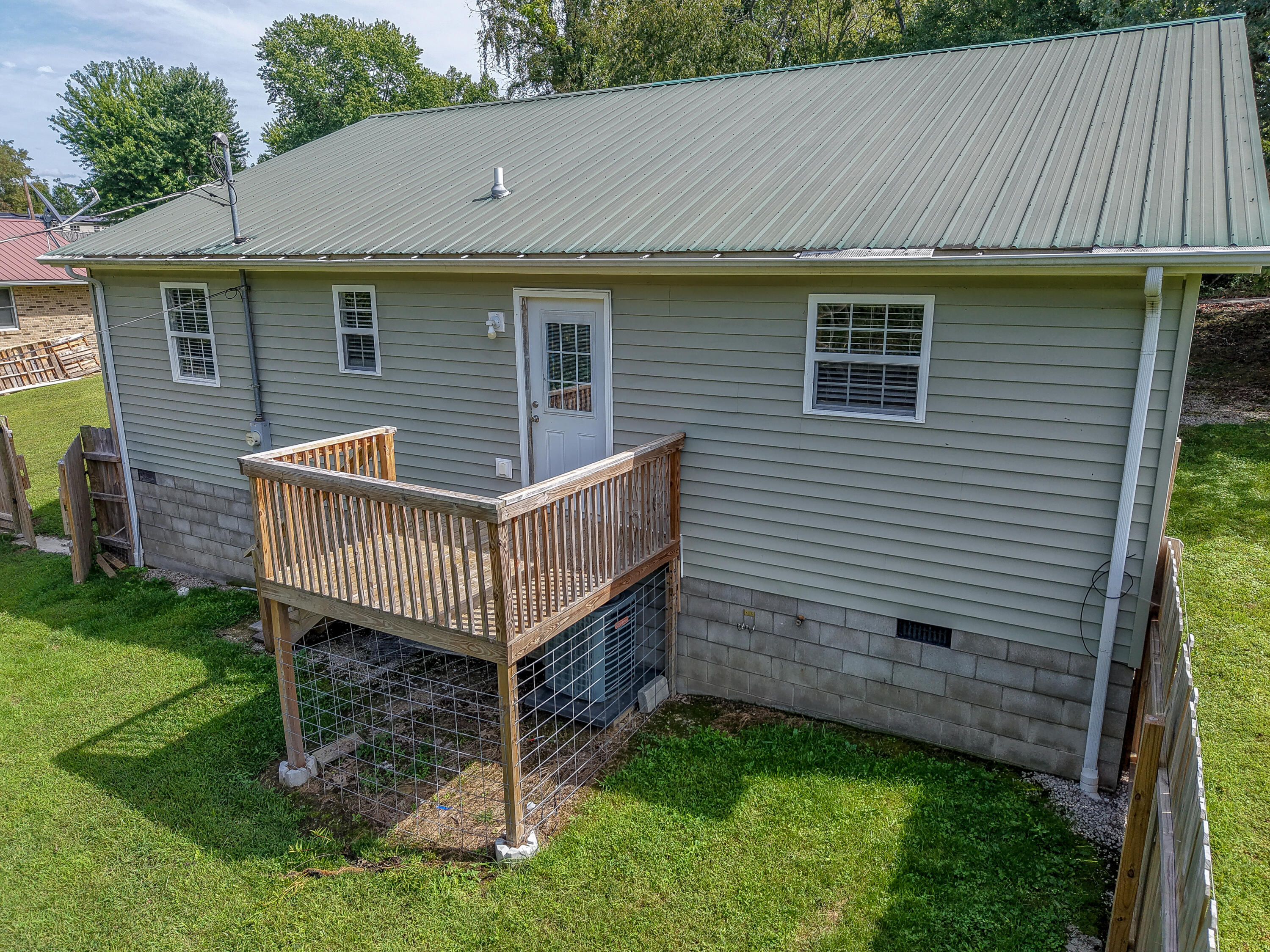 211 Ridgeway Drive Property Photo 35