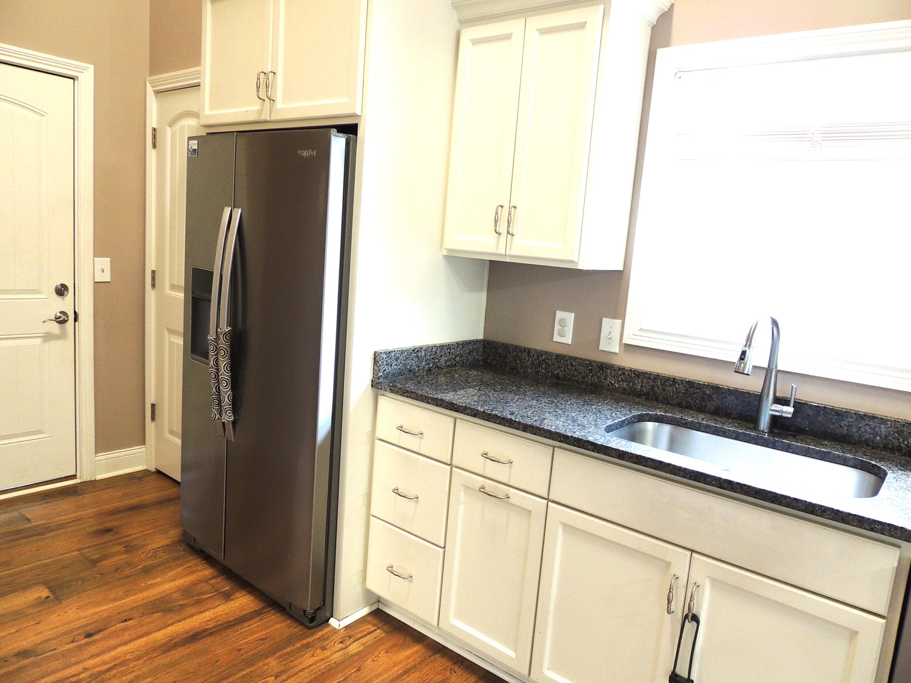 109 Hackberry Court Property Photo 12