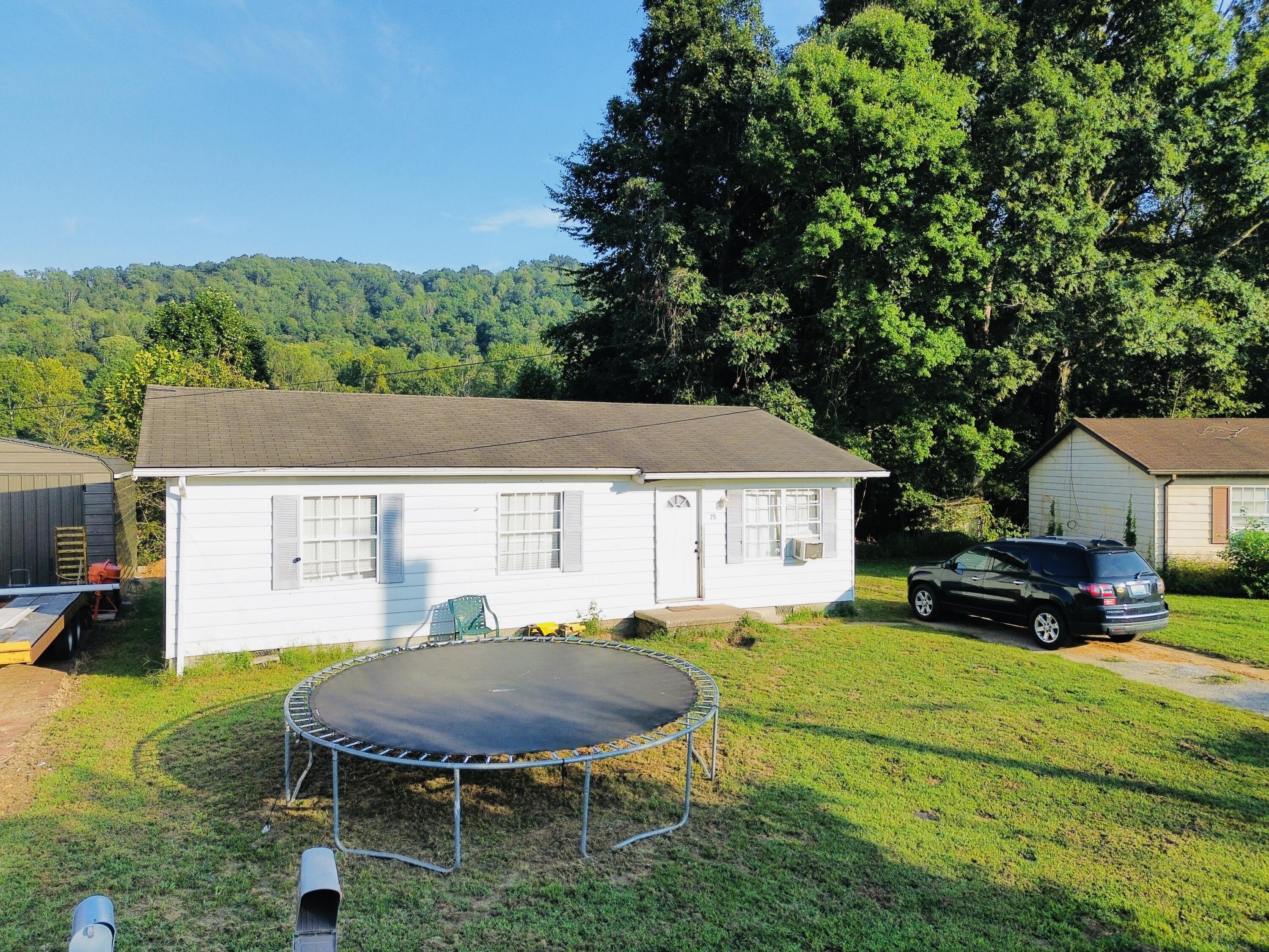 75 Elkins Street Property Photo 3