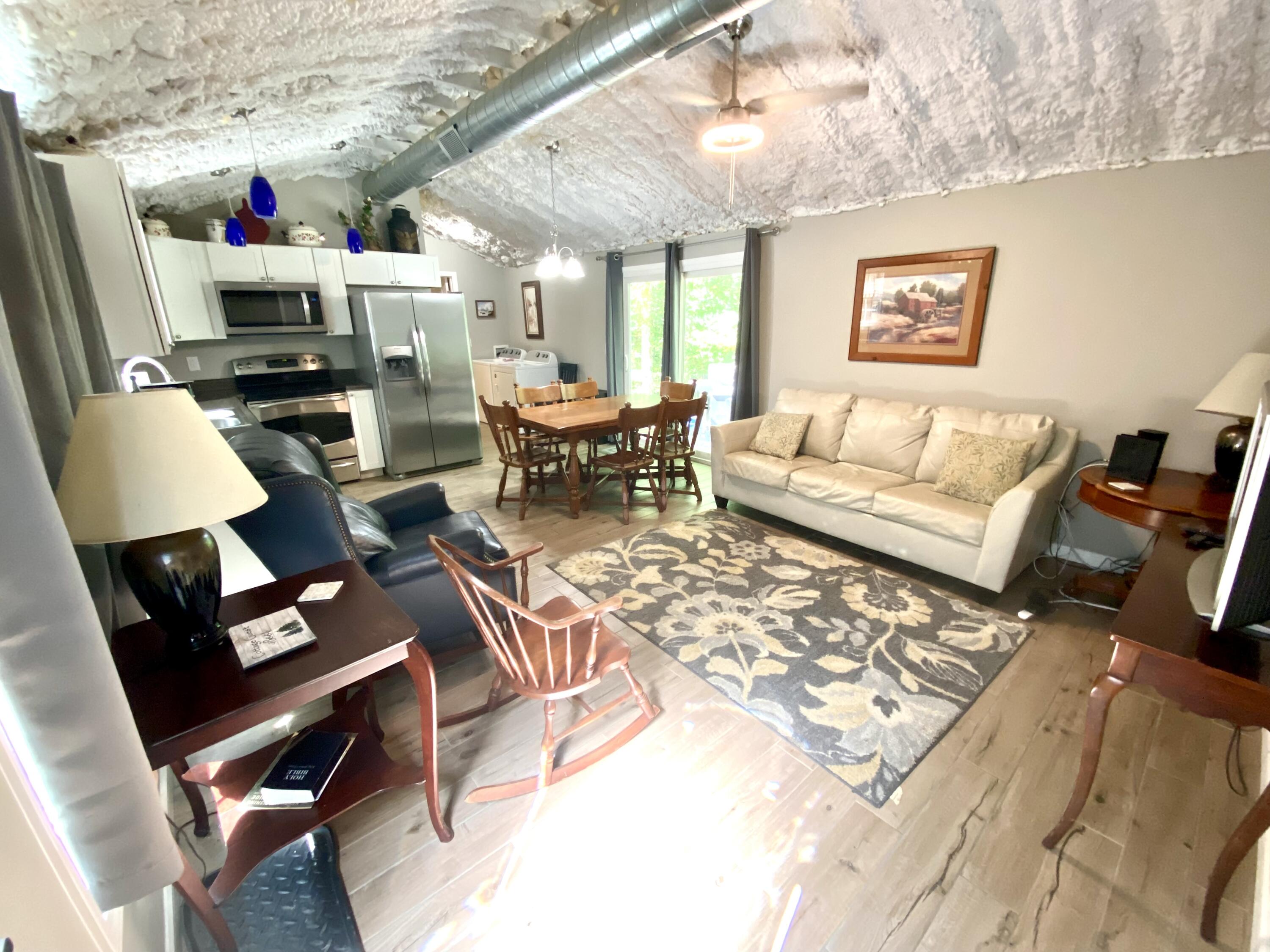 1660 Moriah Road Property Photo 12