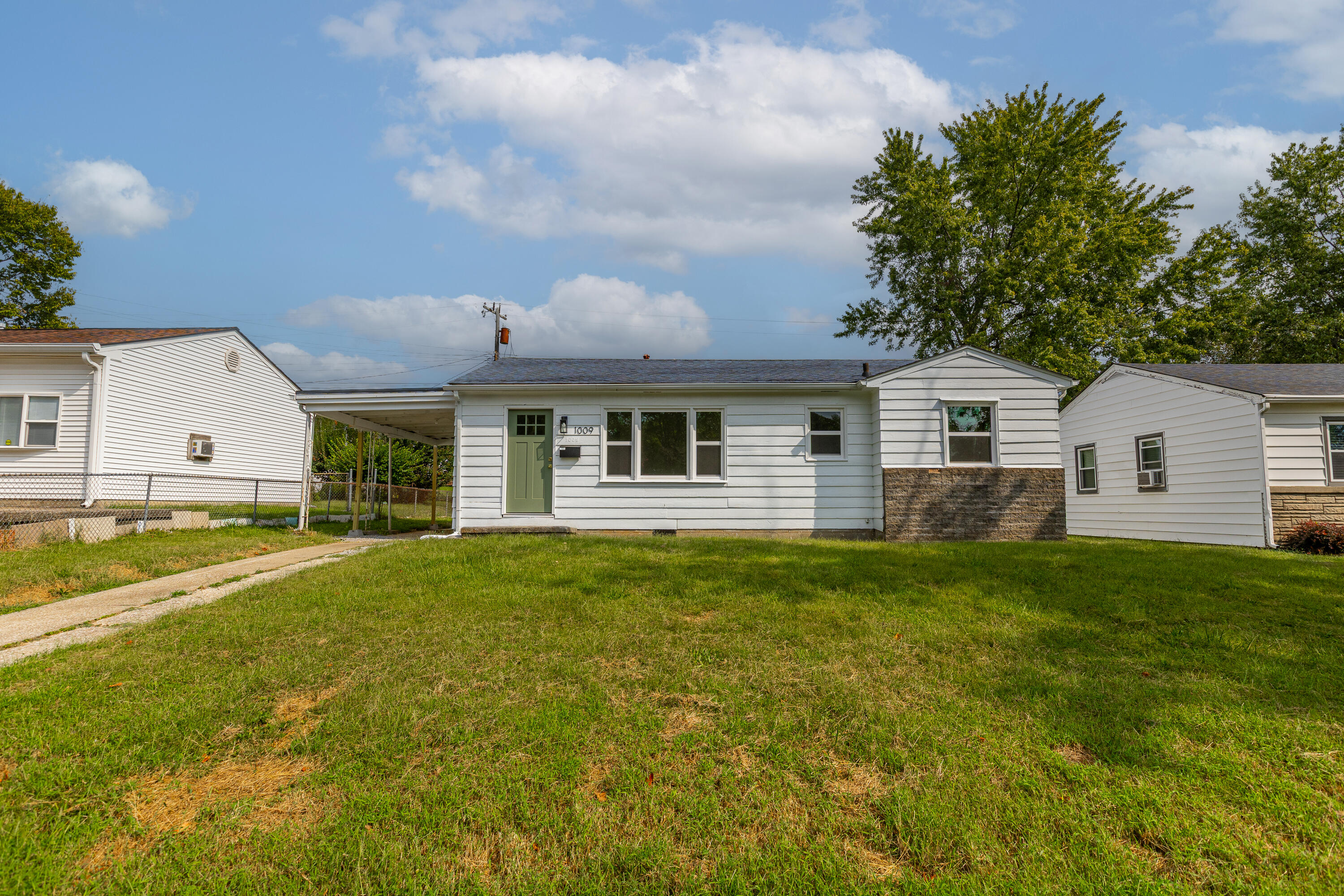 1009 Hudson Avenue Property Photo 2