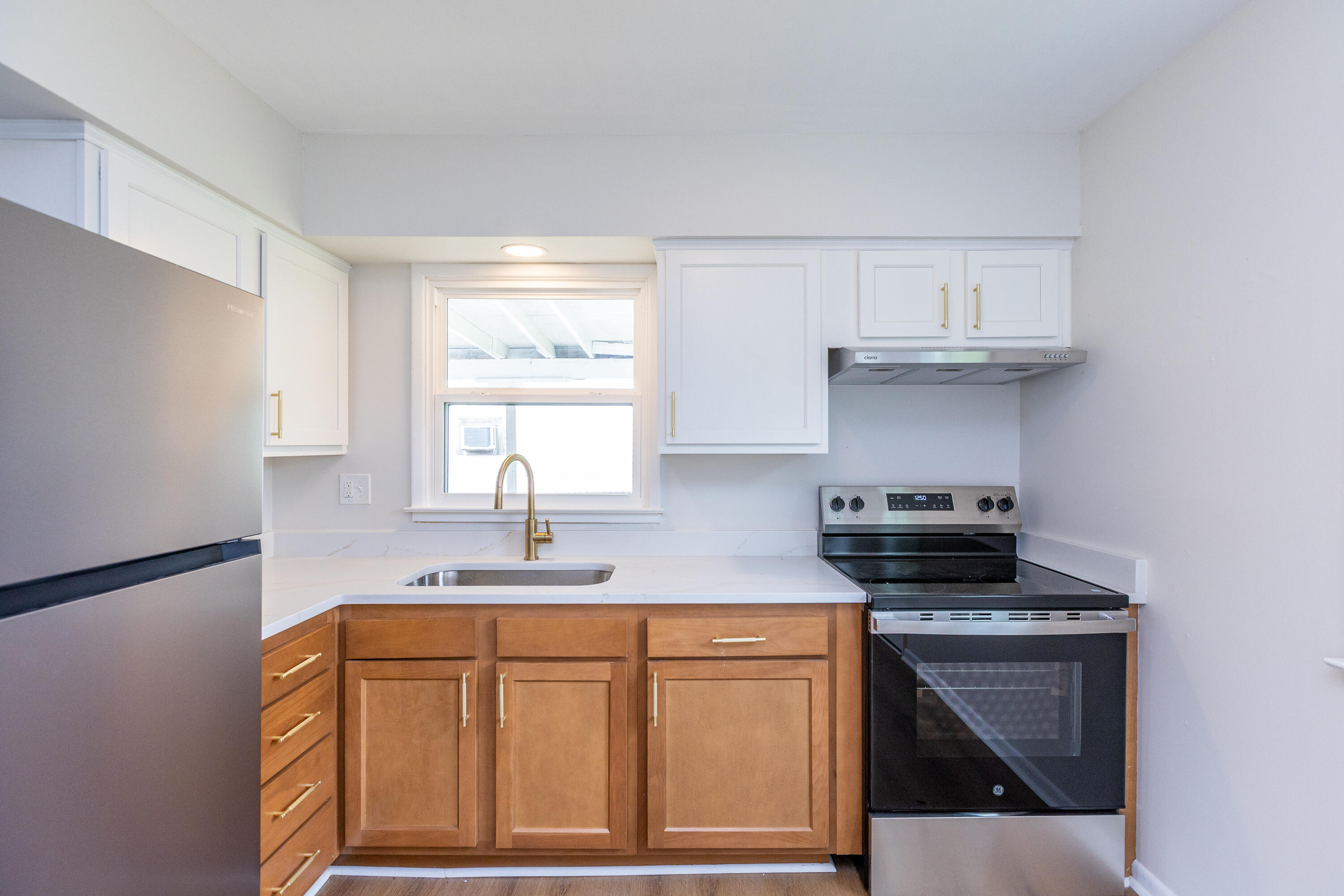 1009 Hudson Avenue Property Photo 9