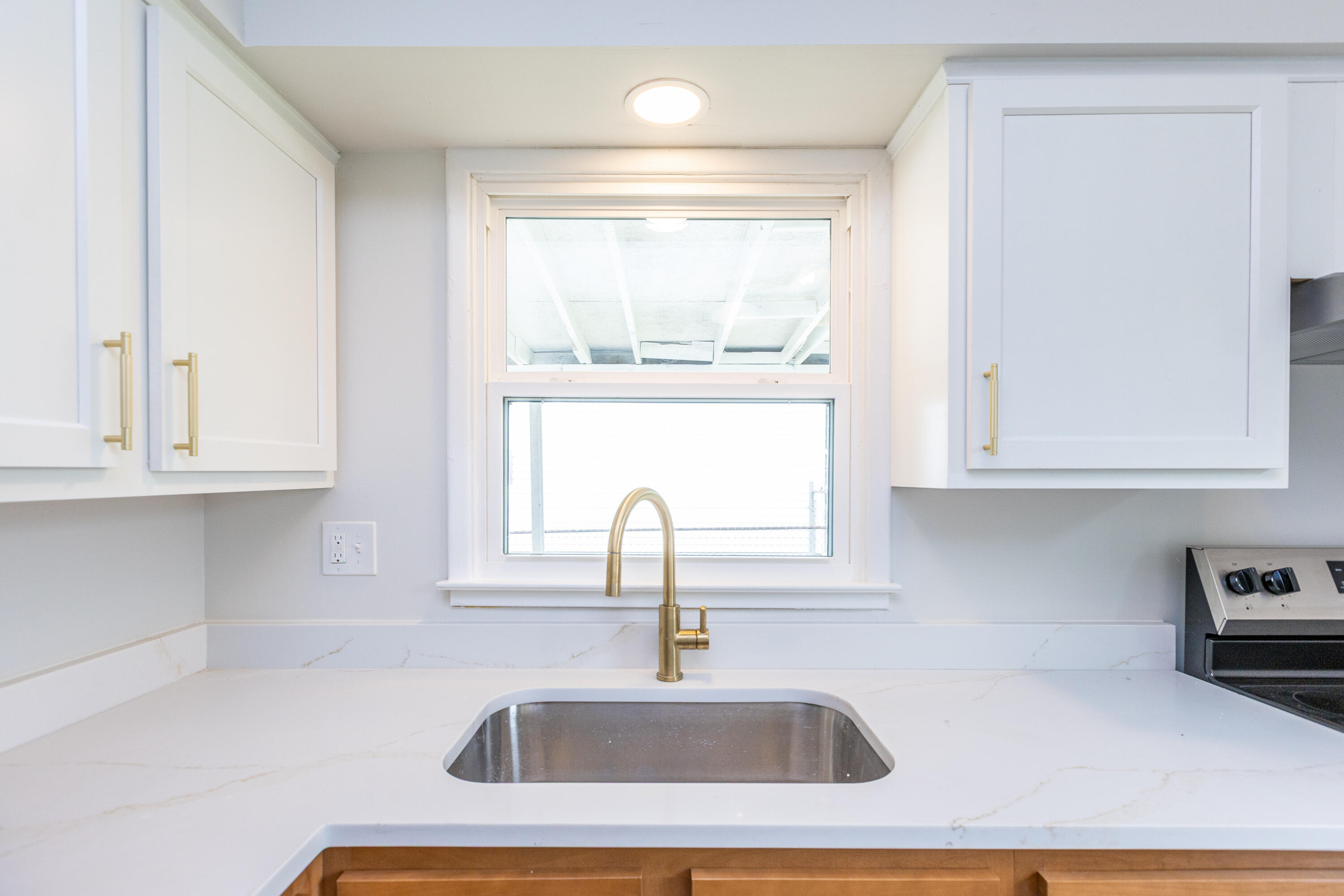 1009 Hudson Avenue Property Photo 11