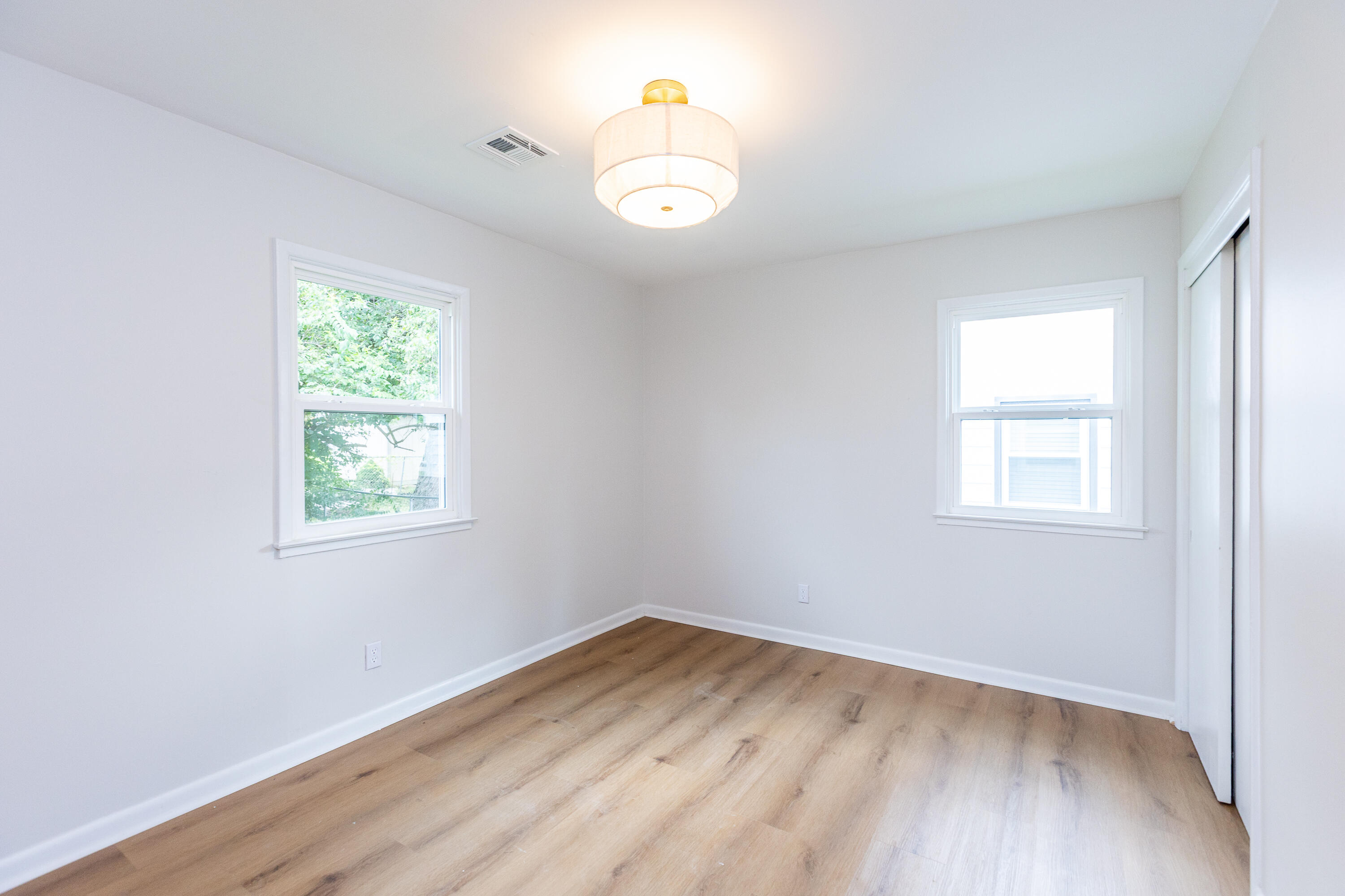 1009 Hudson Avenue Property Photo 17