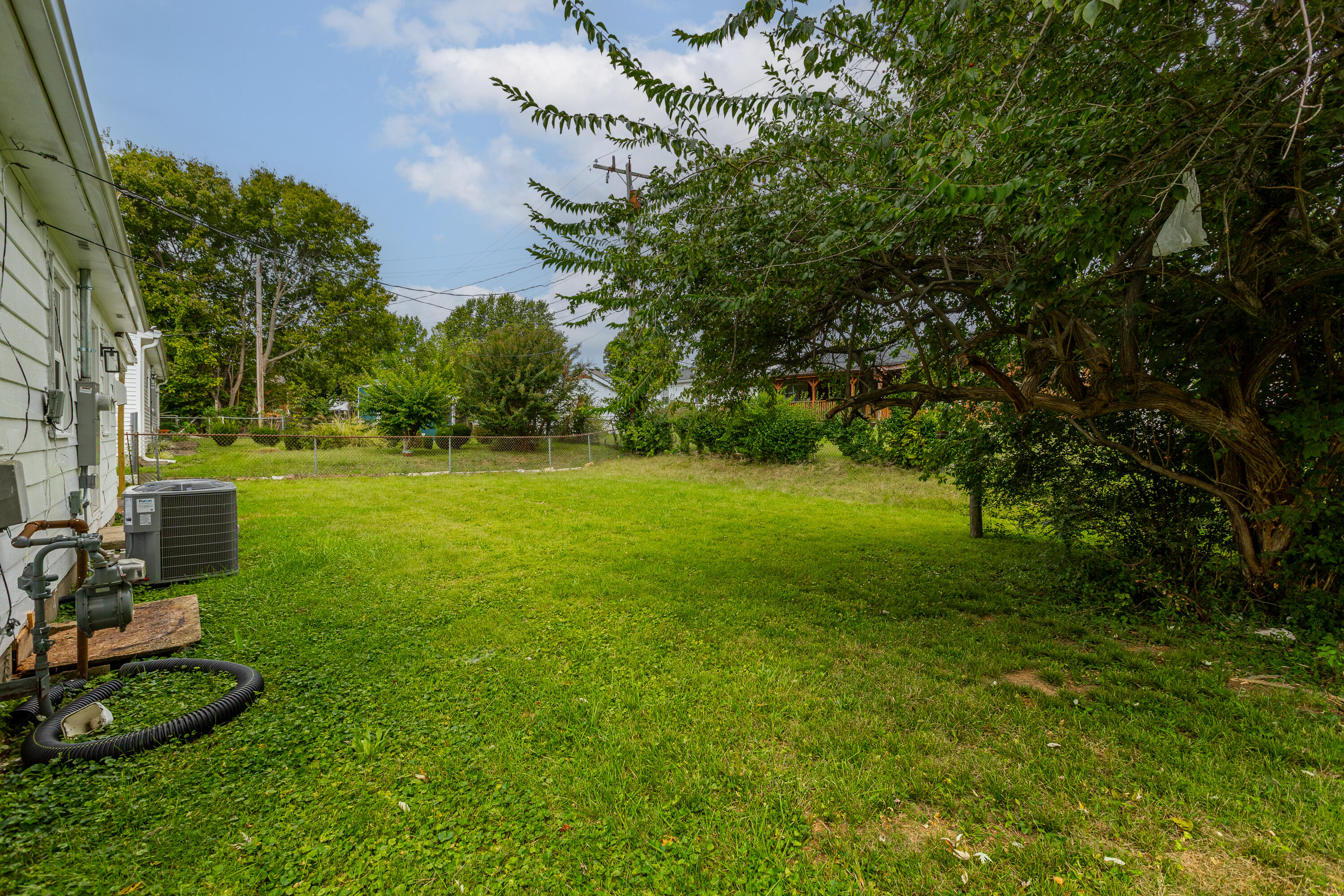 1009 Hudson Avenue Property Photo 25