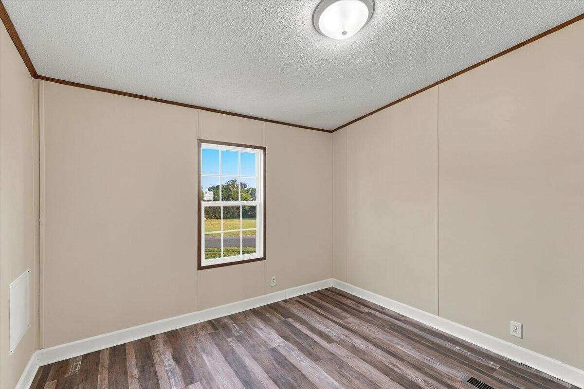 107 Breezy Loop Property Photo 19