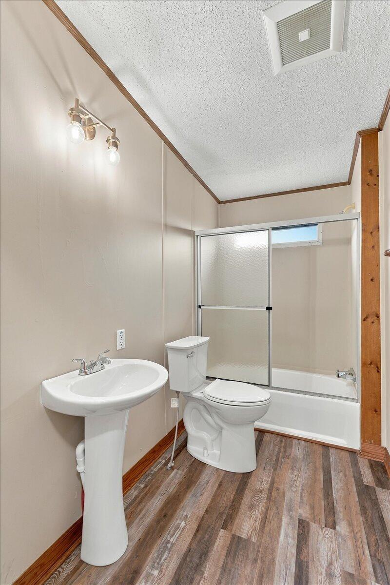 107 Breezy Loop Property Photo 23