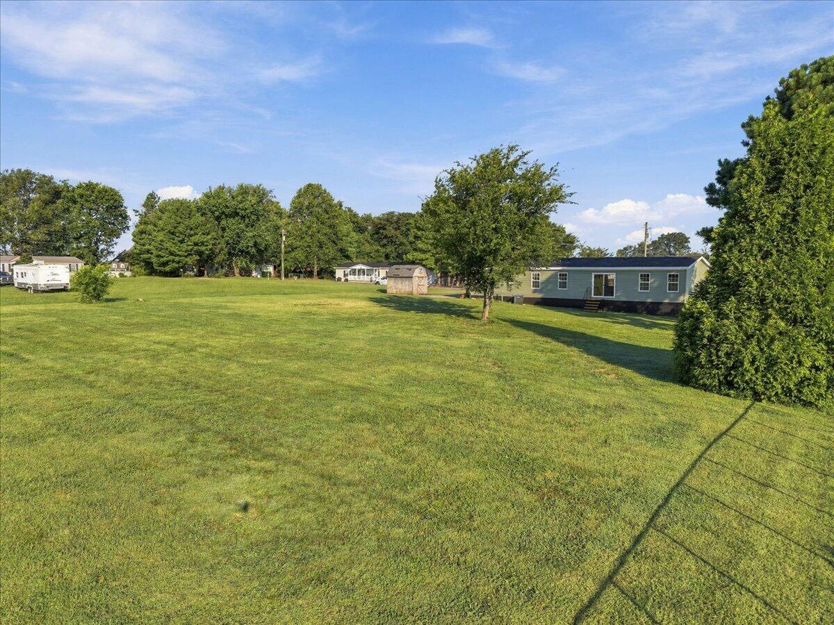 107 Breezy Loop Property Photo 26