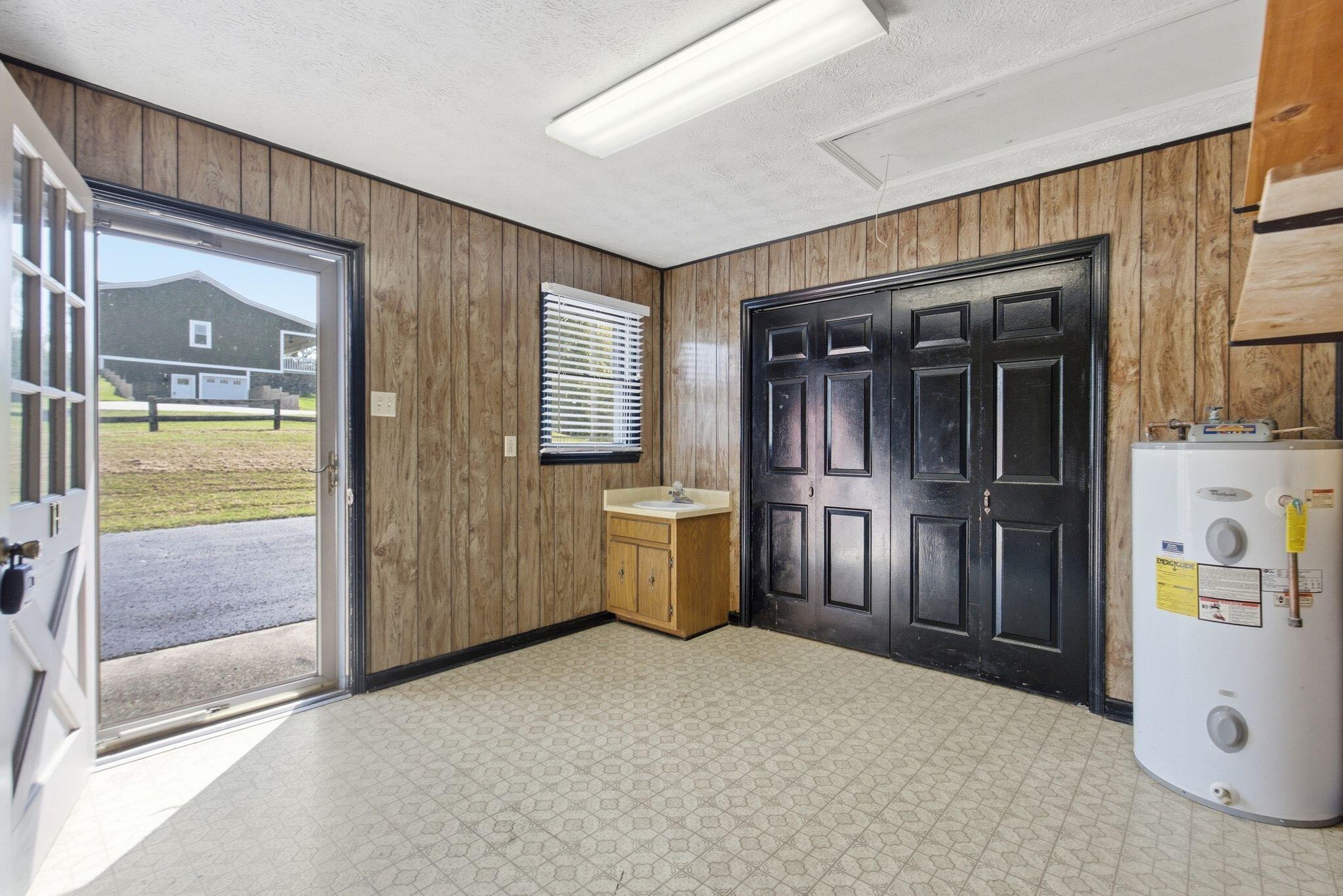 3631 Danville Road Property Photo 8