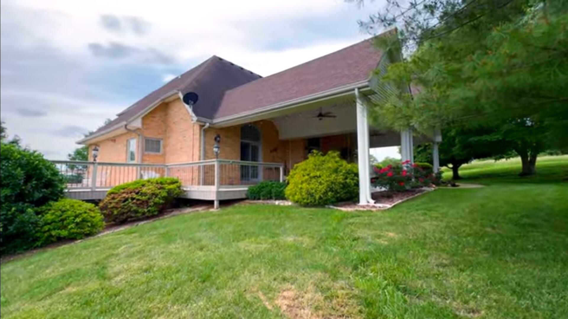 514 Waitsboro Drive Property Photo 8