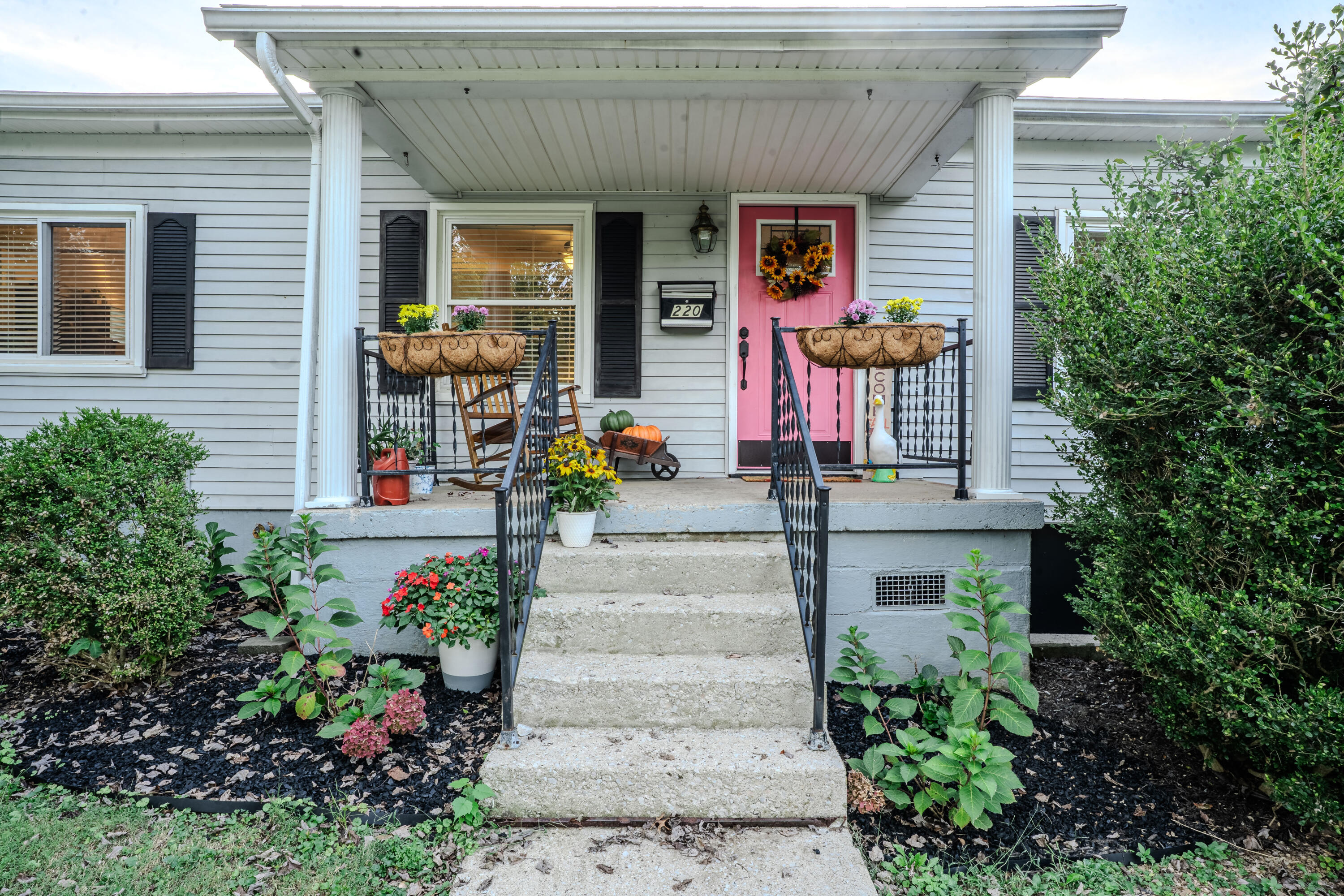 220 Beechwood Avenue Property Photo 1