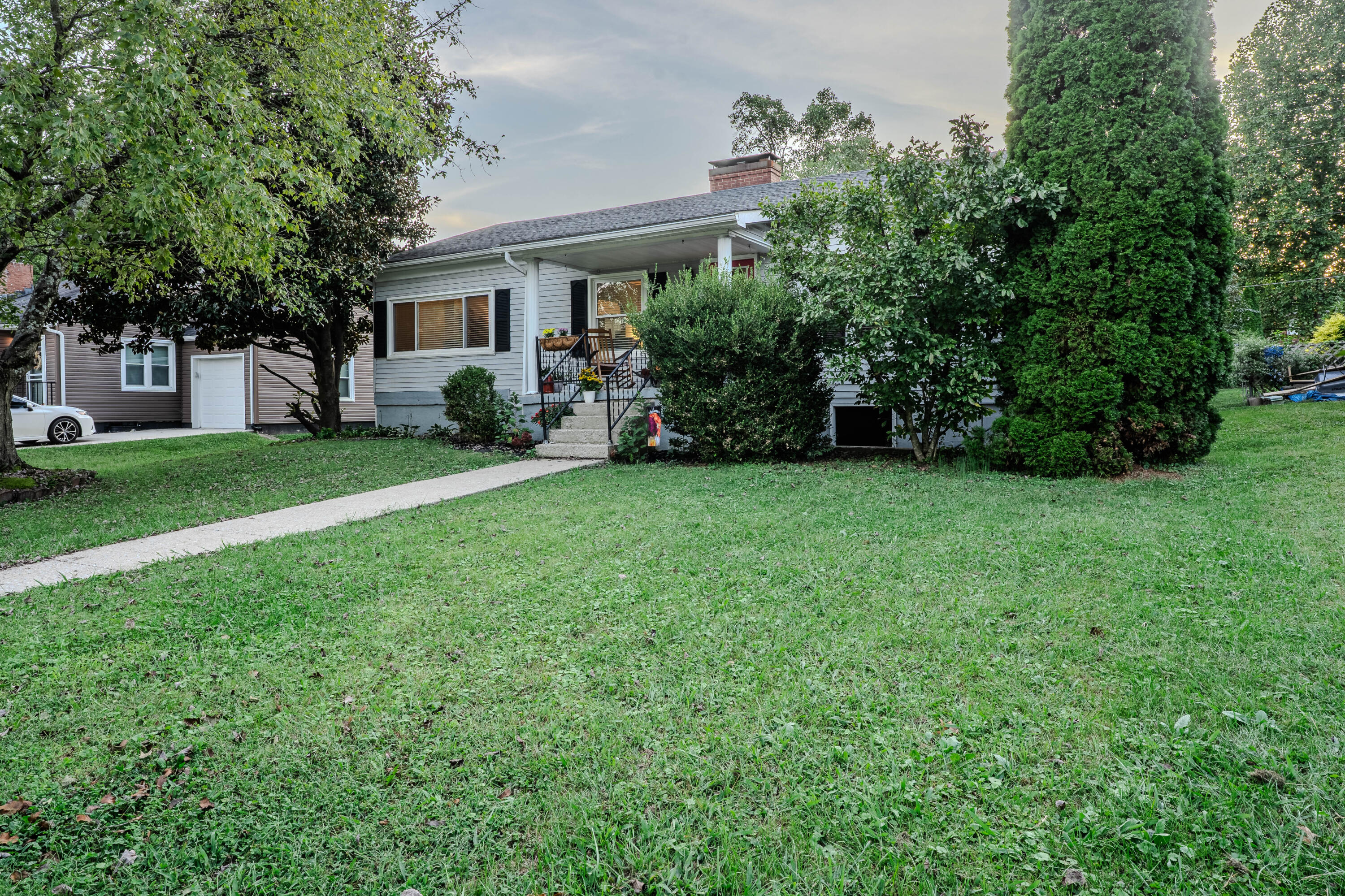 220 Beechwood Avenue Property Photo 29