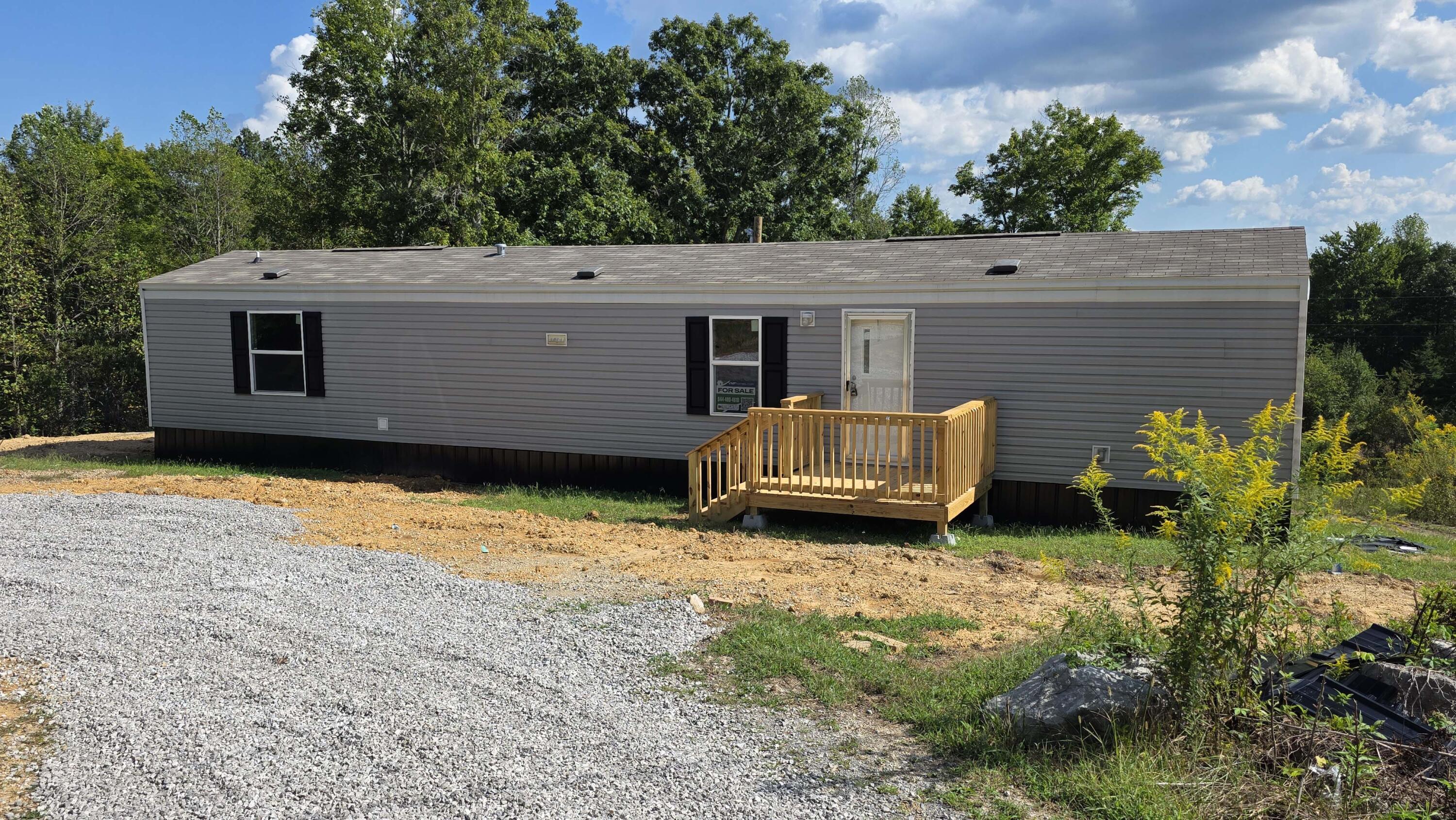 1233 Letha Petrey Road Property Photo 3