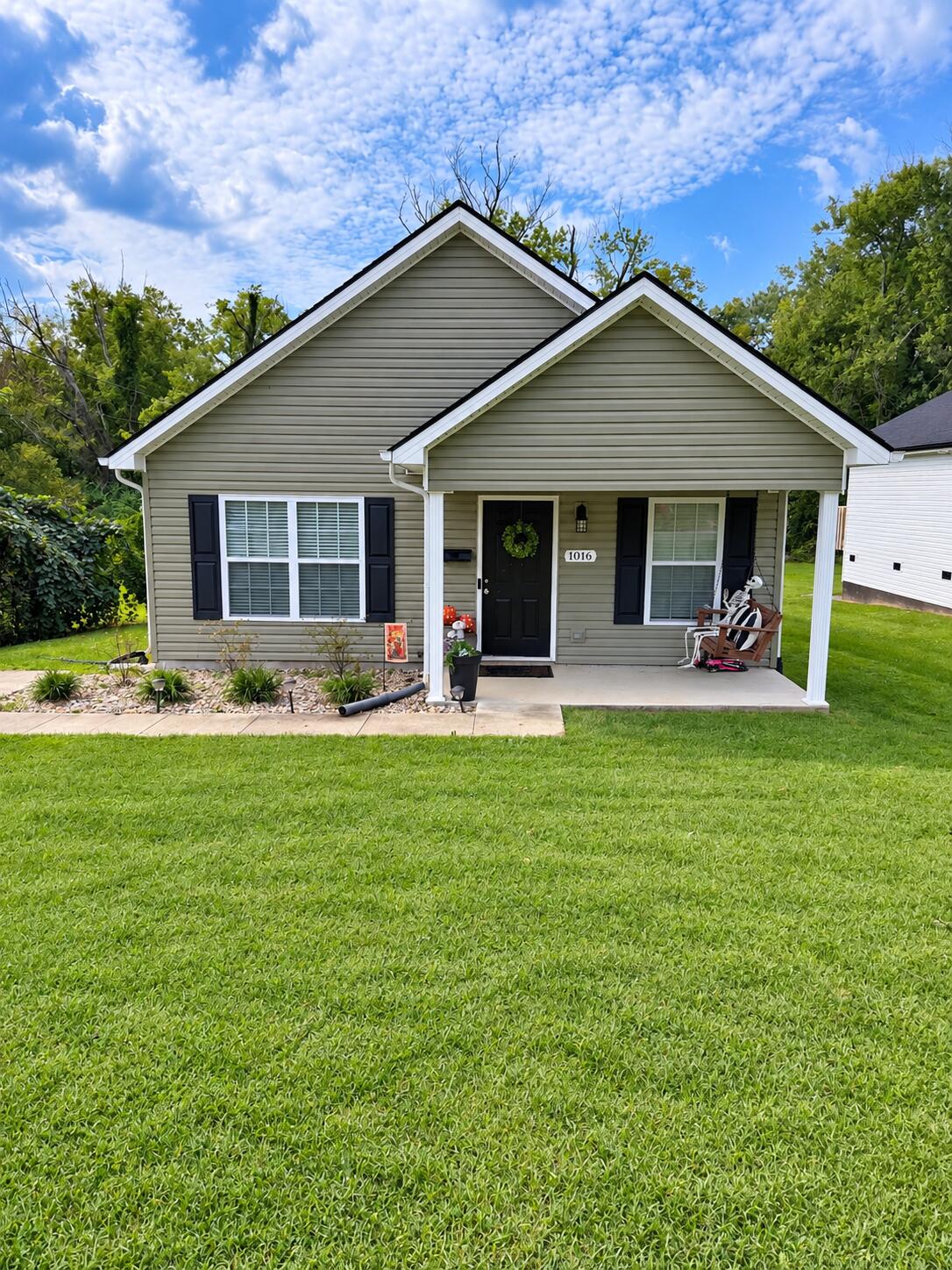 1016 Race Street Property Photo 1