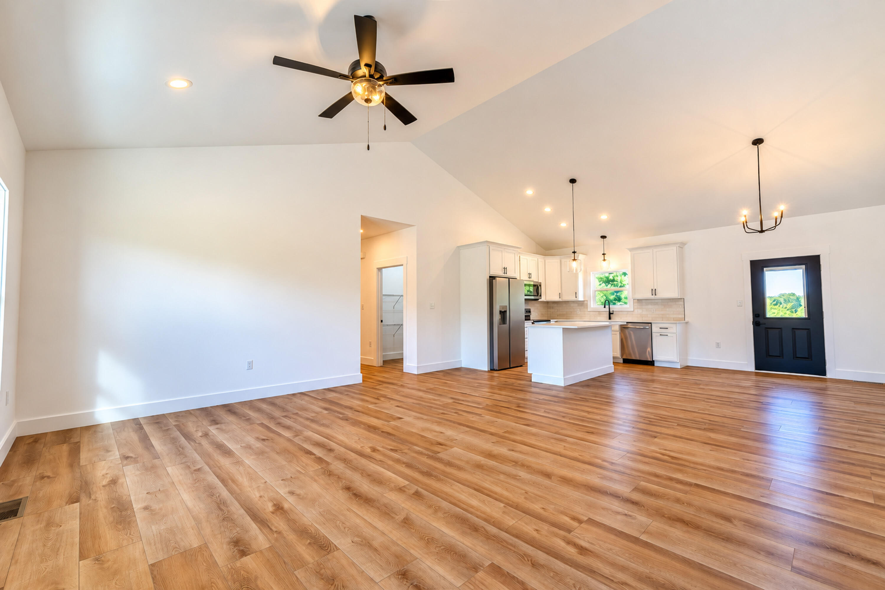 254 Spring Meadows Drive Property Photo 14