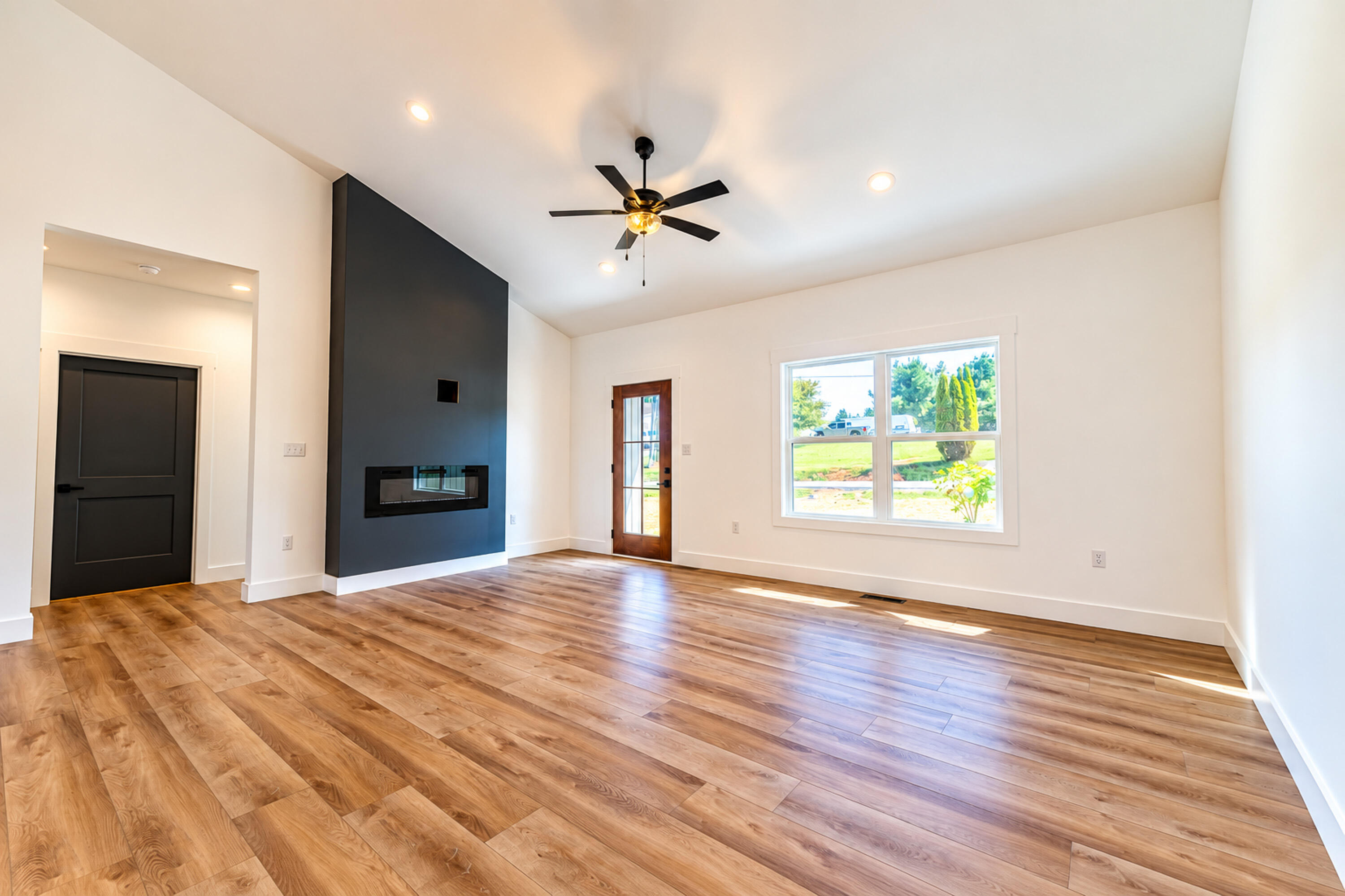 254 Spring Meadows Drive Property Photo 17