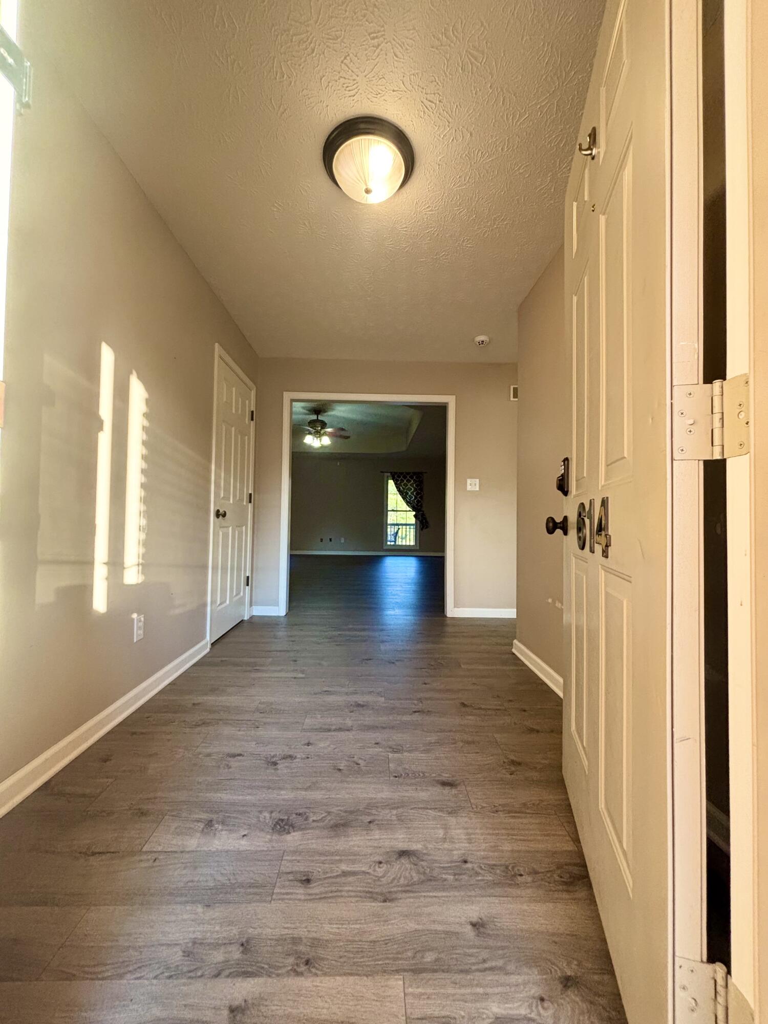 614 Ashbury Circle Property Photo 3
