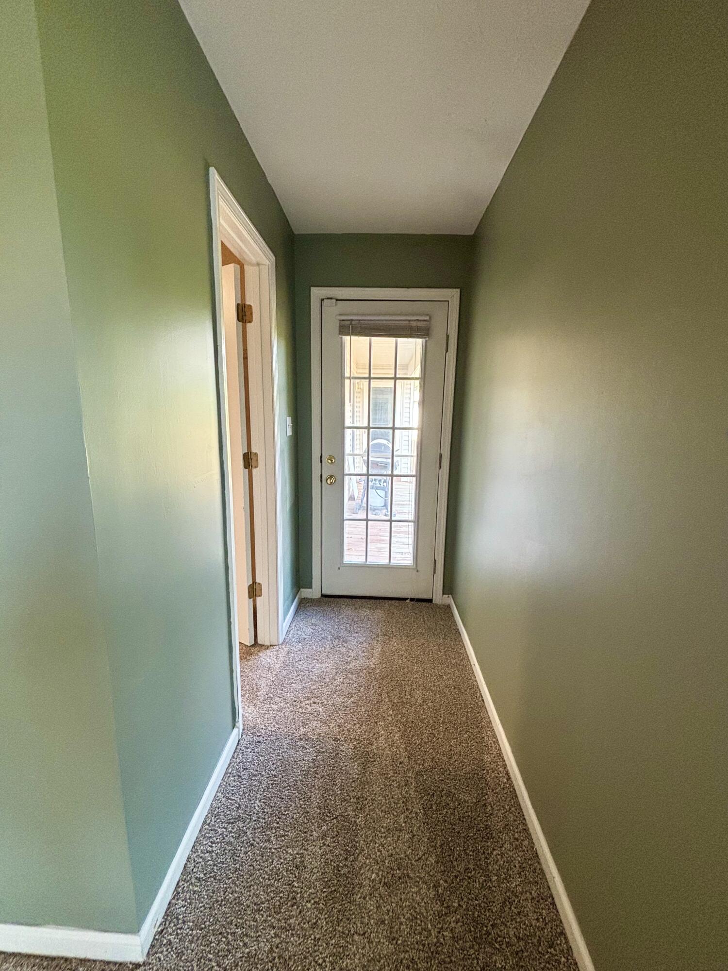 614 Ashbury Circle Property Photo 27