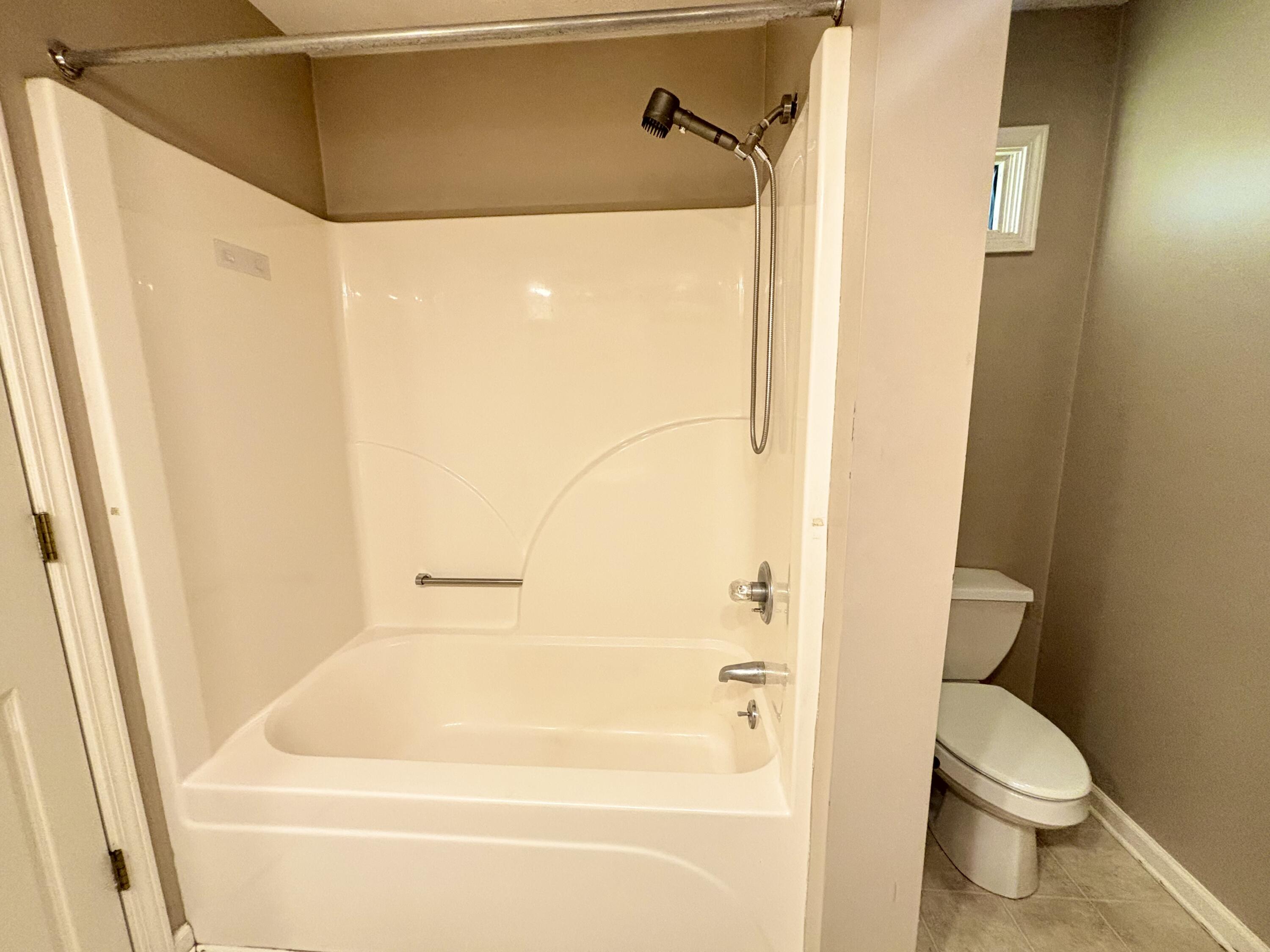 614 Ashbury Circle Property Photo 30