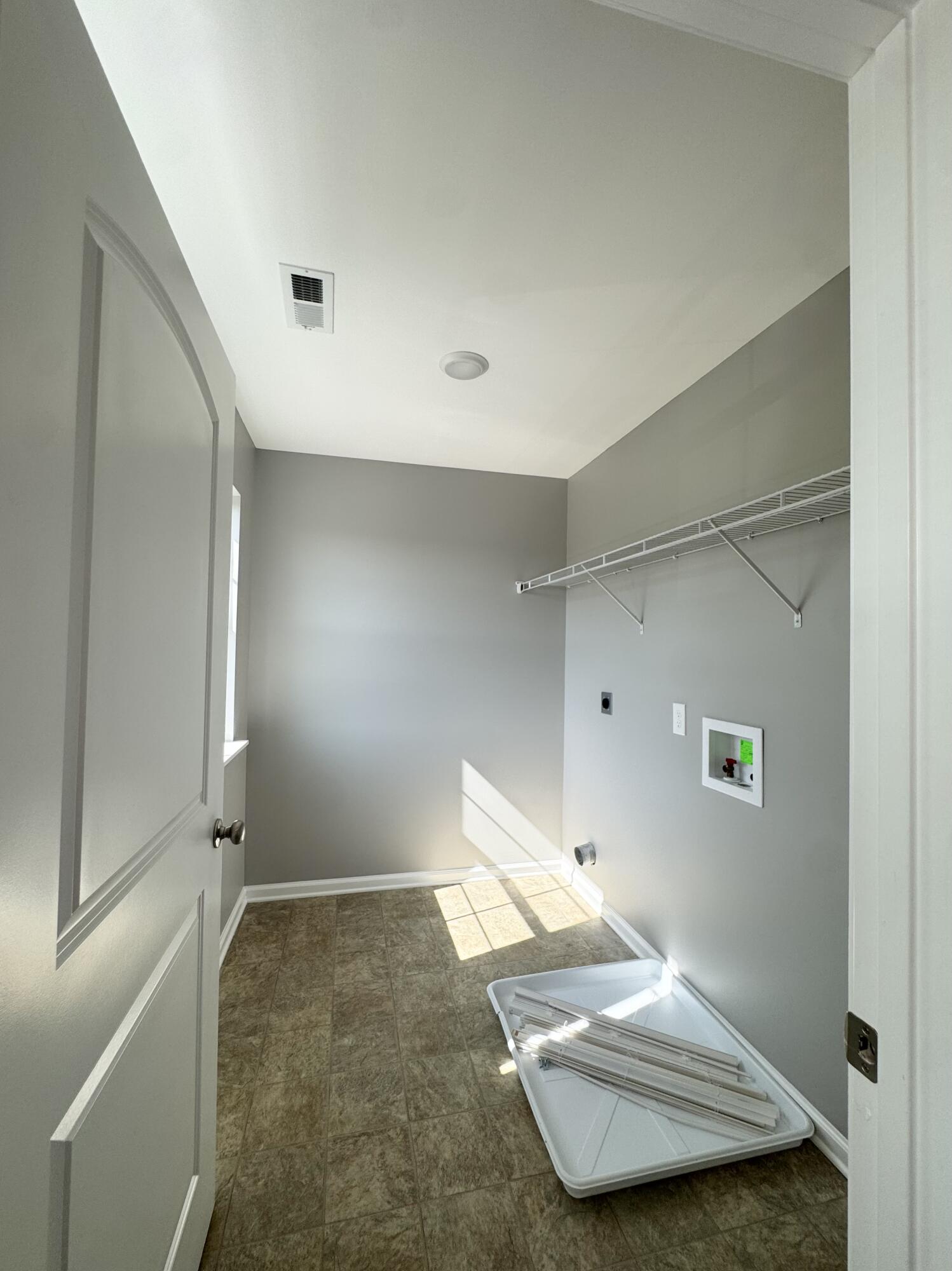 2392 A Huntly Place Property Photo 32