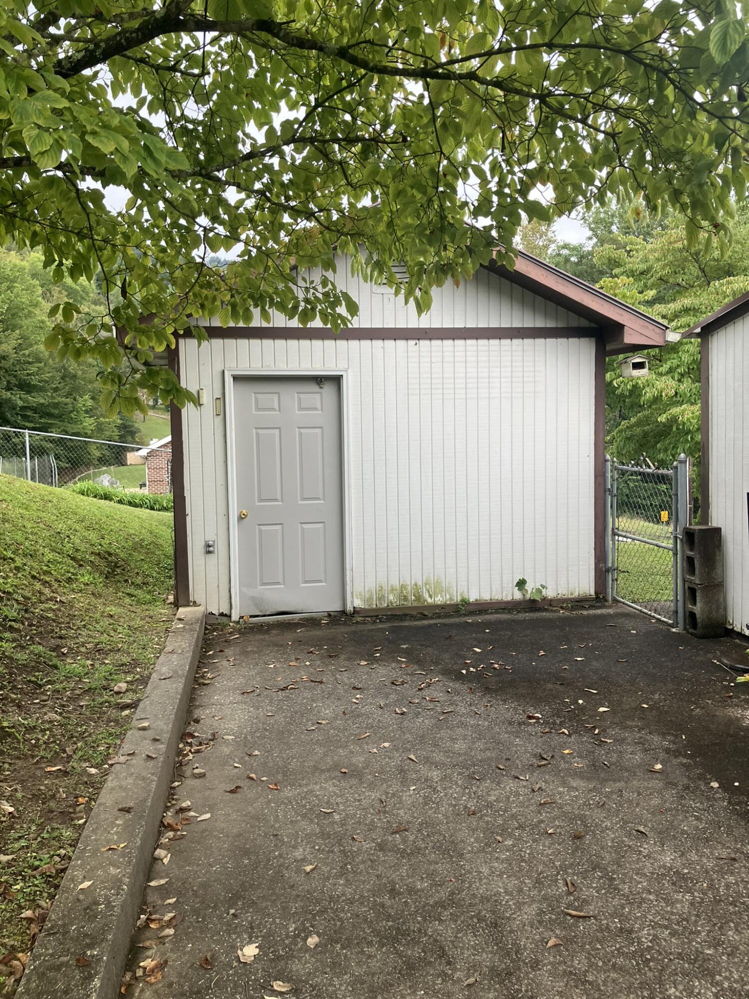 189 Park Drive Property Photo 12