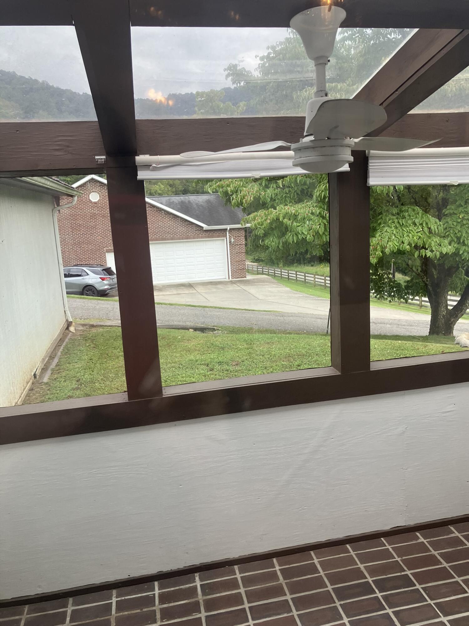 189 Park Drive Property Photo 15