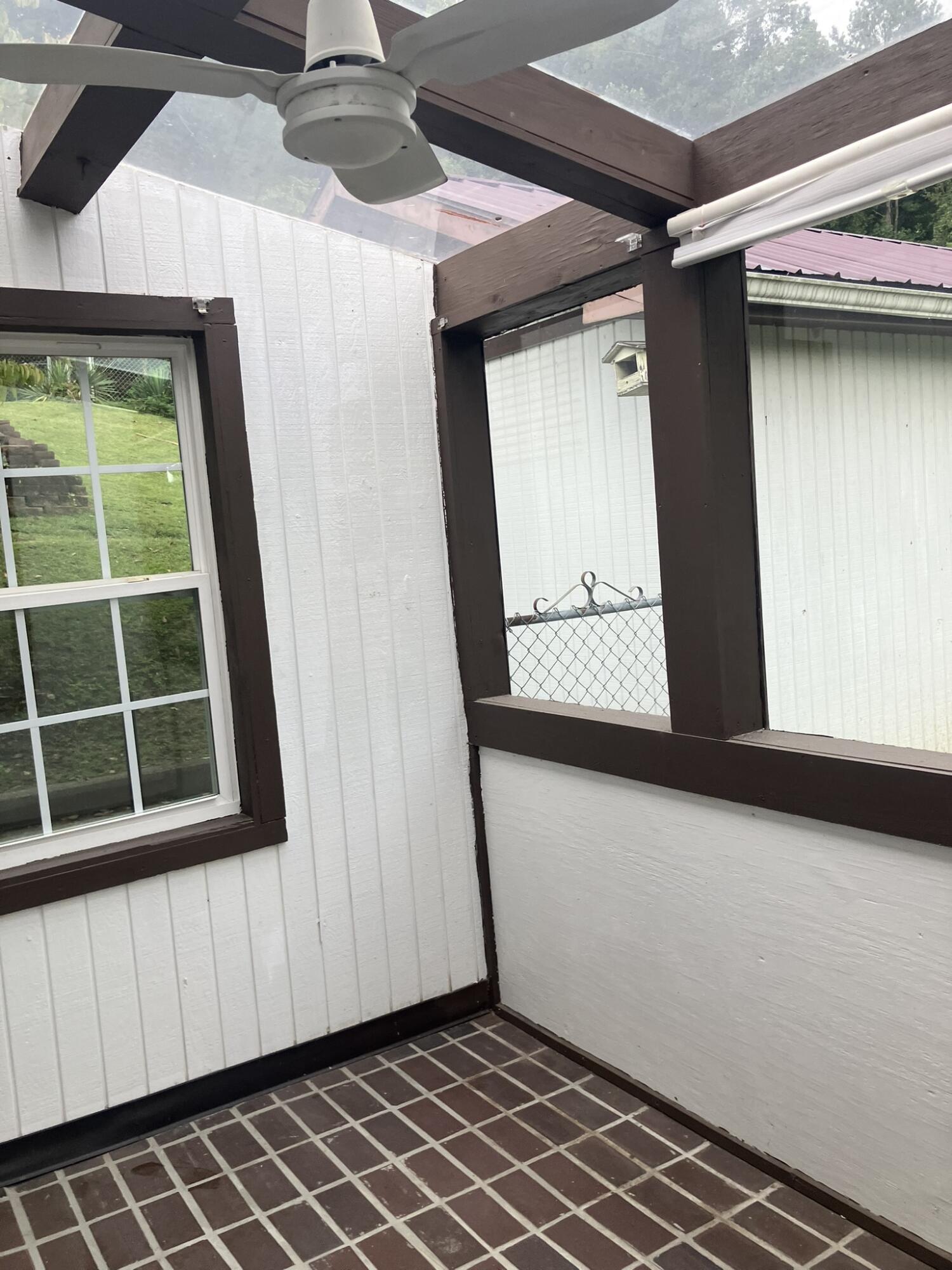 189 Park Drive Property Photo 16